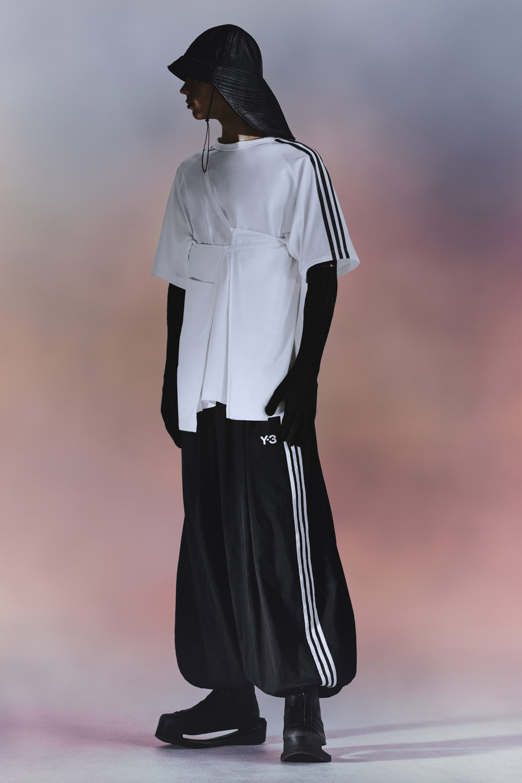 Y-3 F/W 23 Menswear Look 4