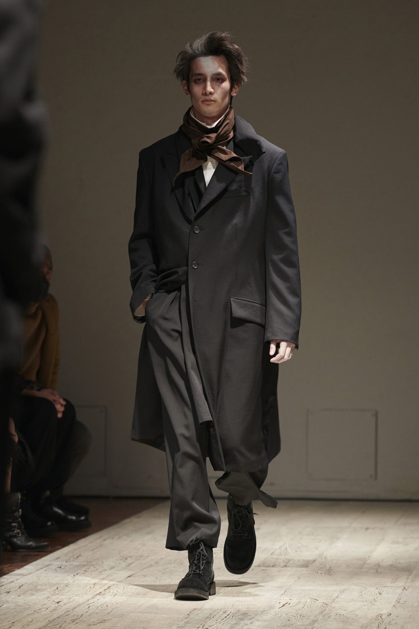 Yohji Yamamoto F/W 22 Menswear Look 5