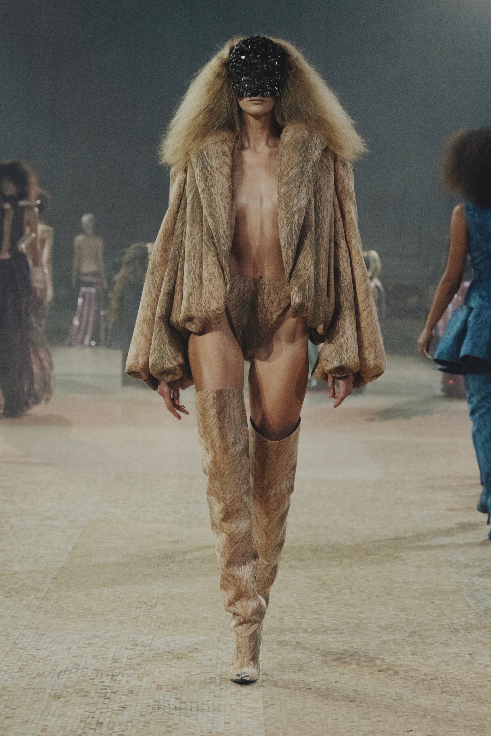 Area F/W 23 Look 56