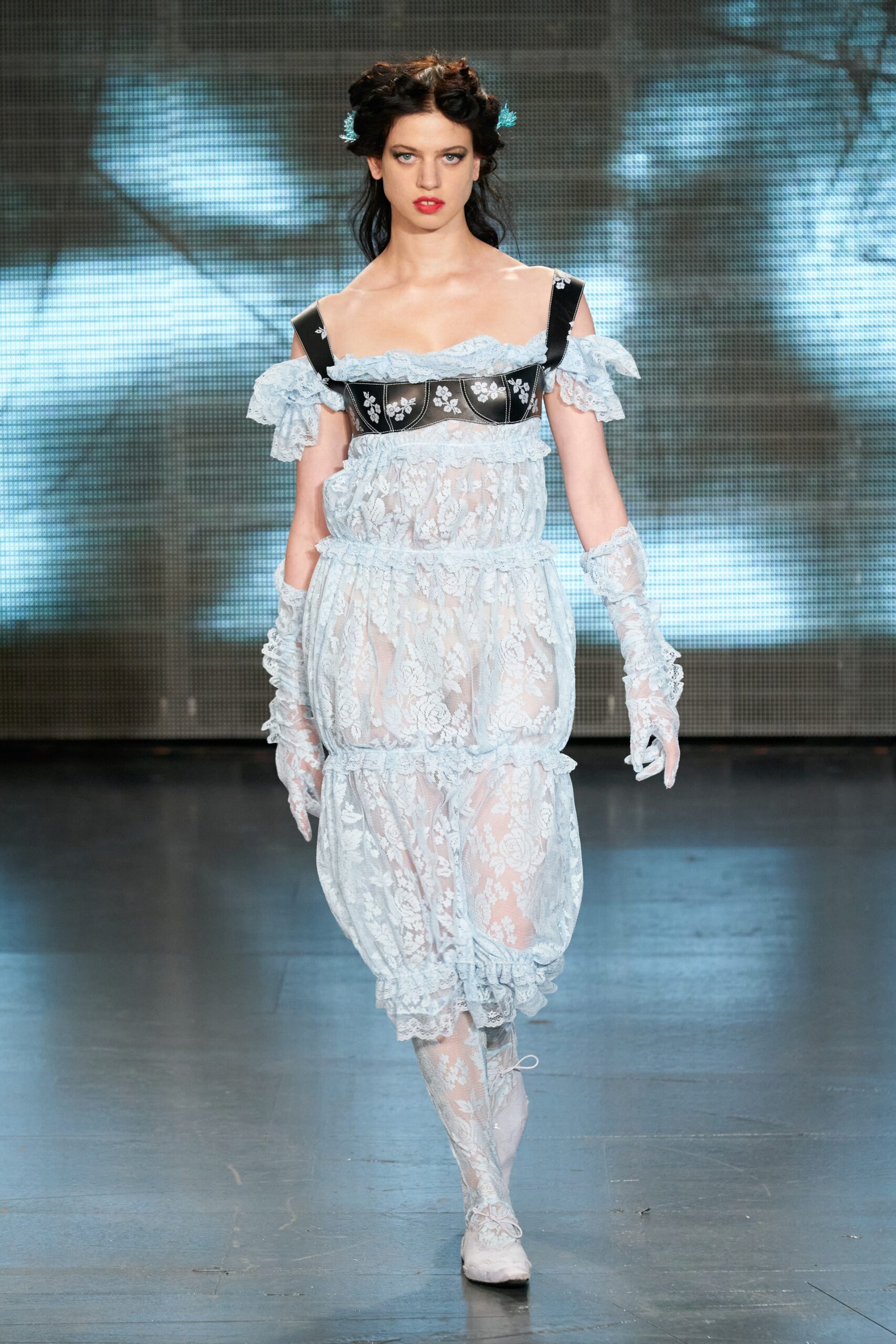 Yuhan Wang S/S 22 Look 6