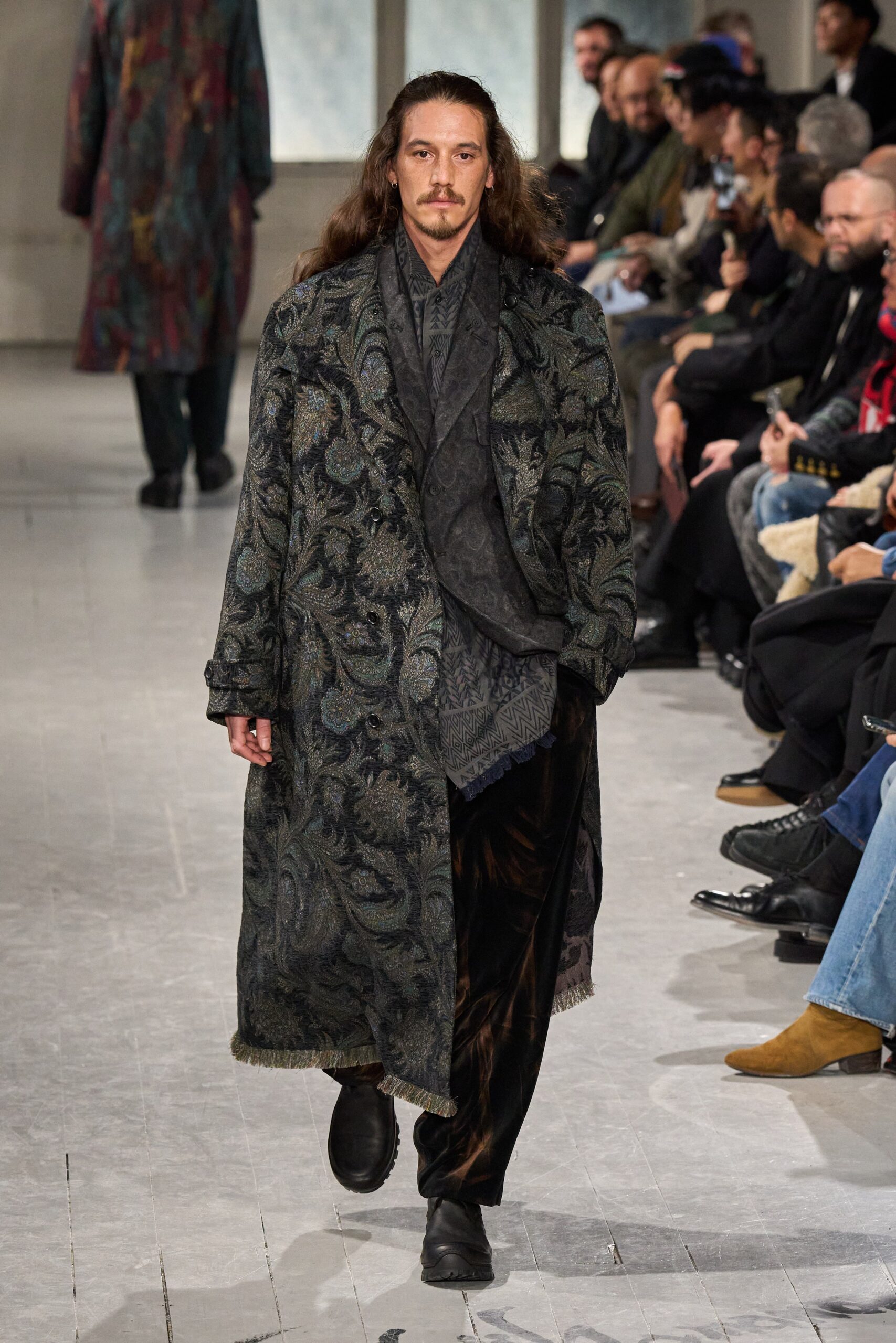 Yohji Yamamoto F/W 23 Menswear Look 6