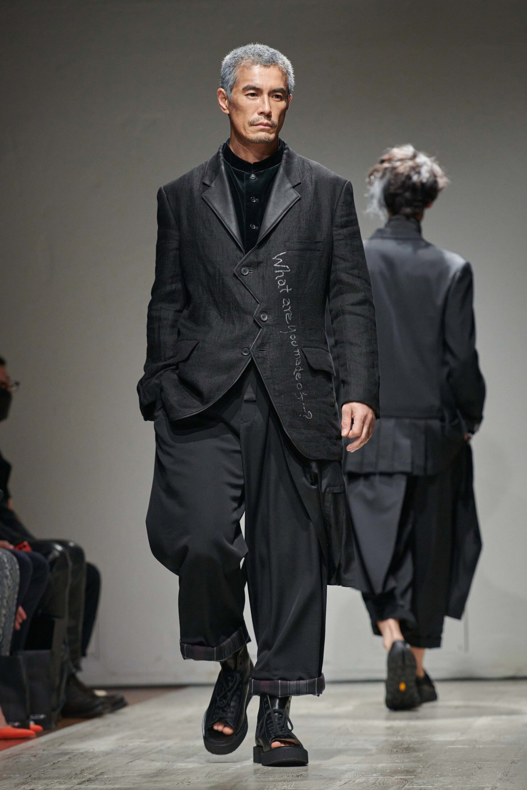 Yohji Yamamoto S/S 23 Menswear Look 7
