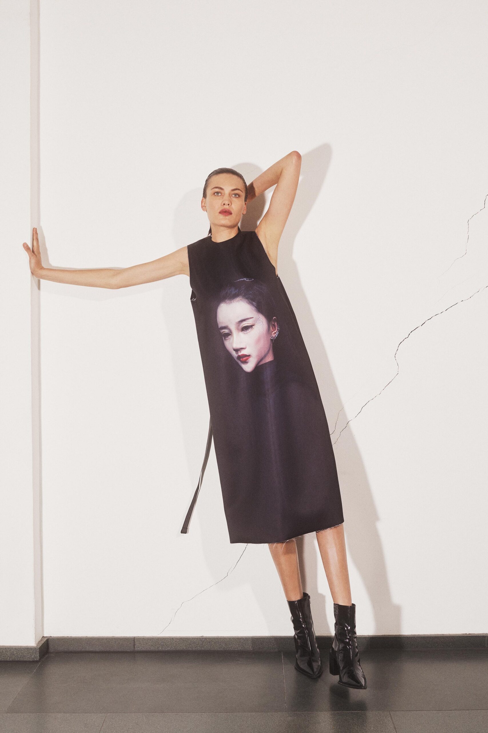 Yang Li Resort 20 Look 8