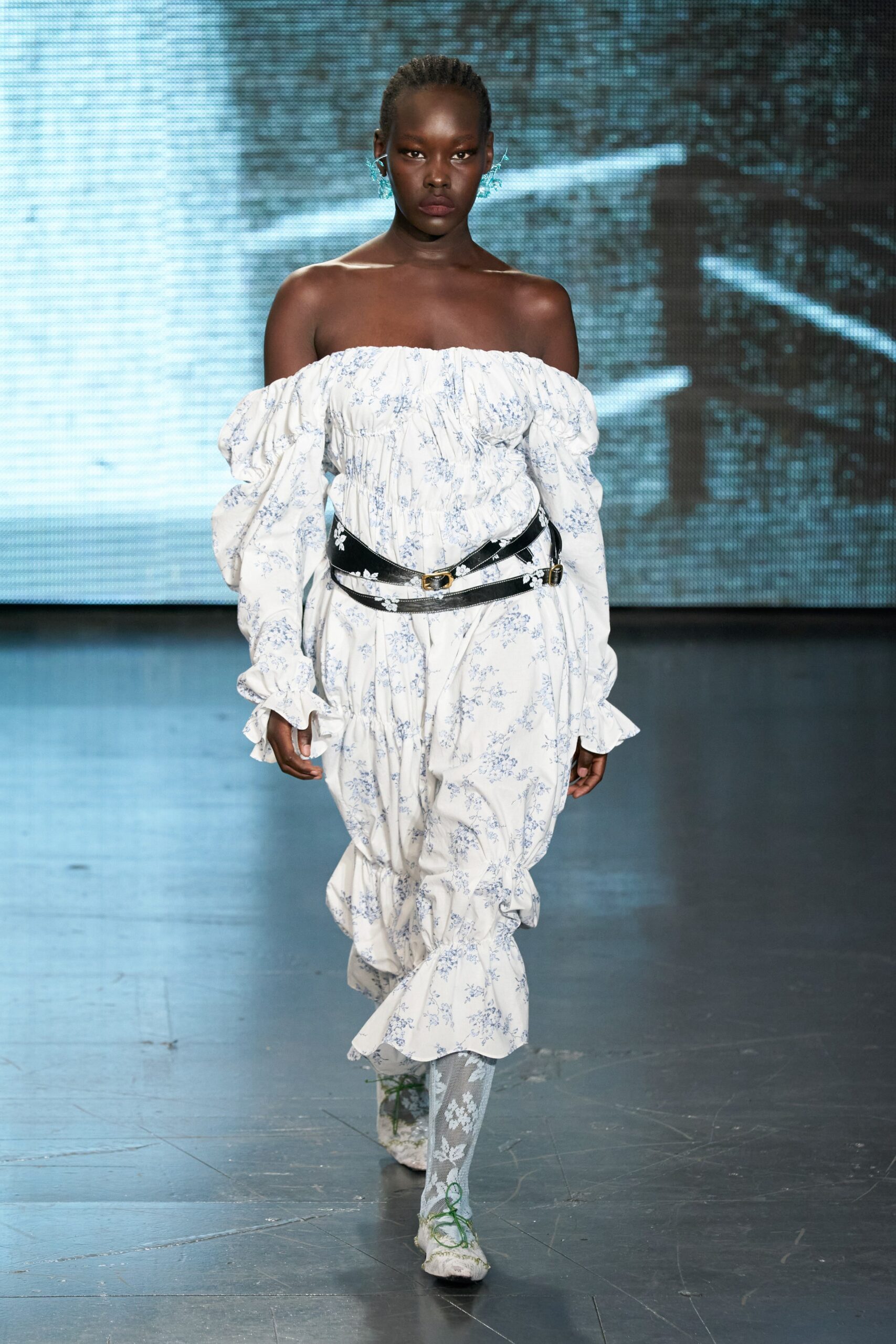 Yuhan Wang S/S 22 Look 8