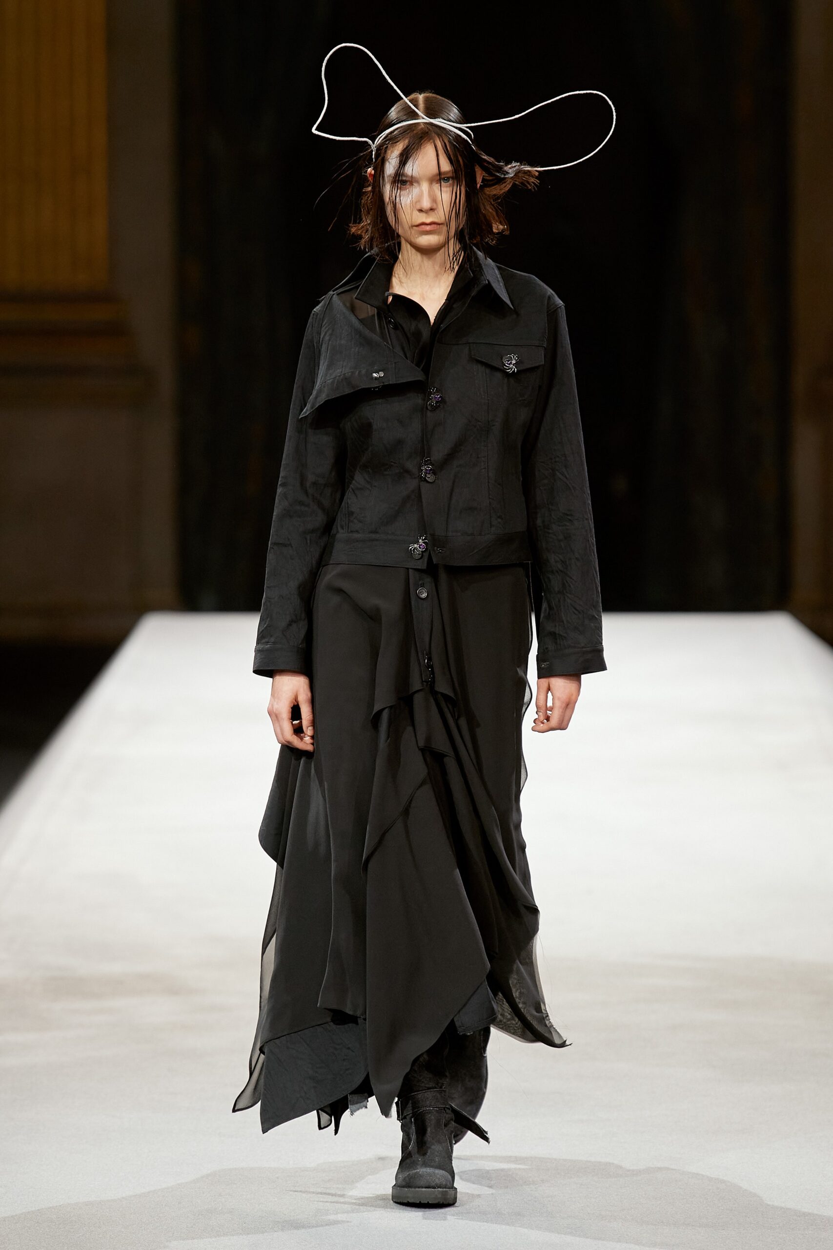 Yohji Yamamoto F/W 22 Look 8