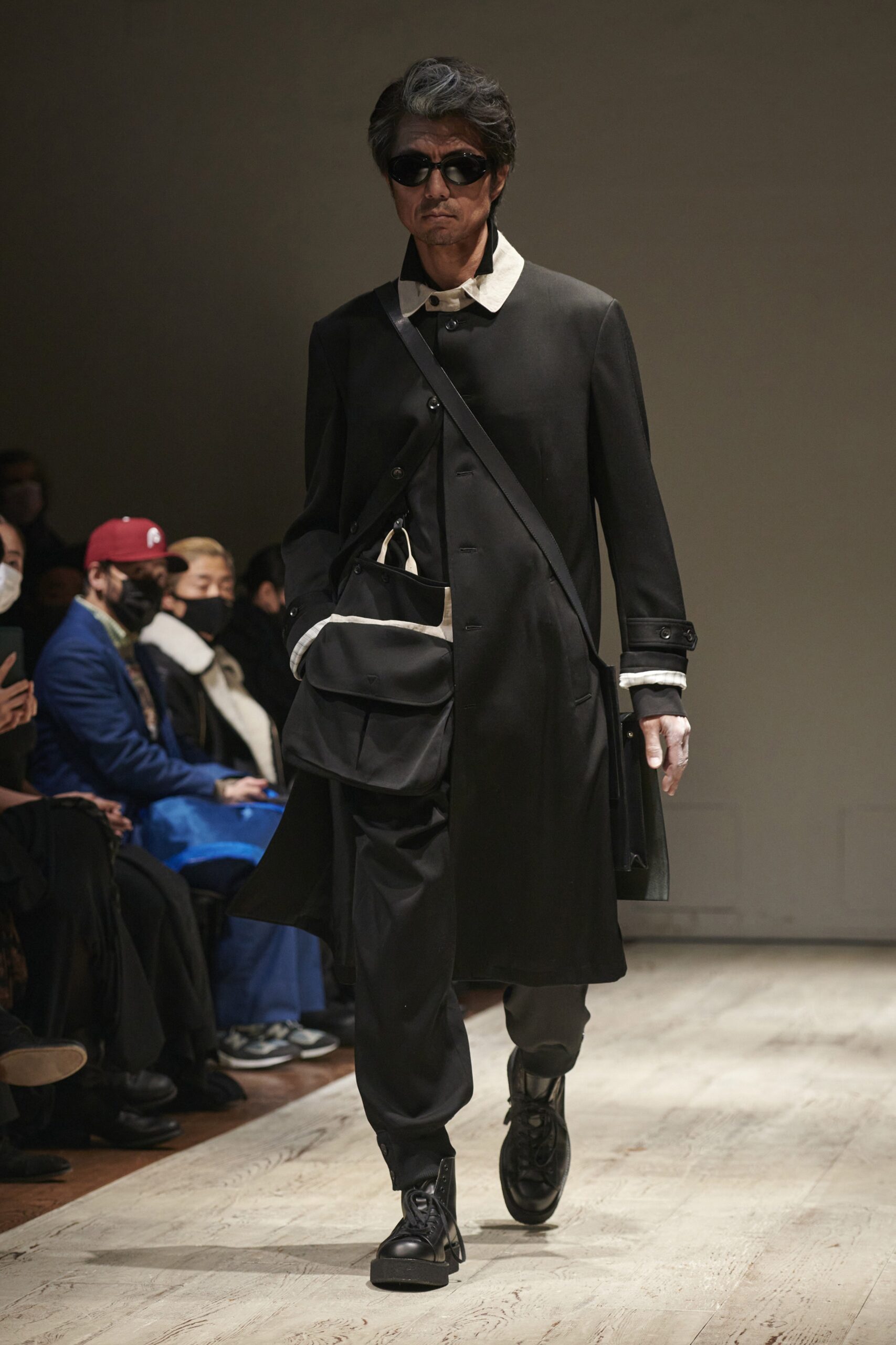 Yohji Yamamoto F/W 22 Menswear Look 9