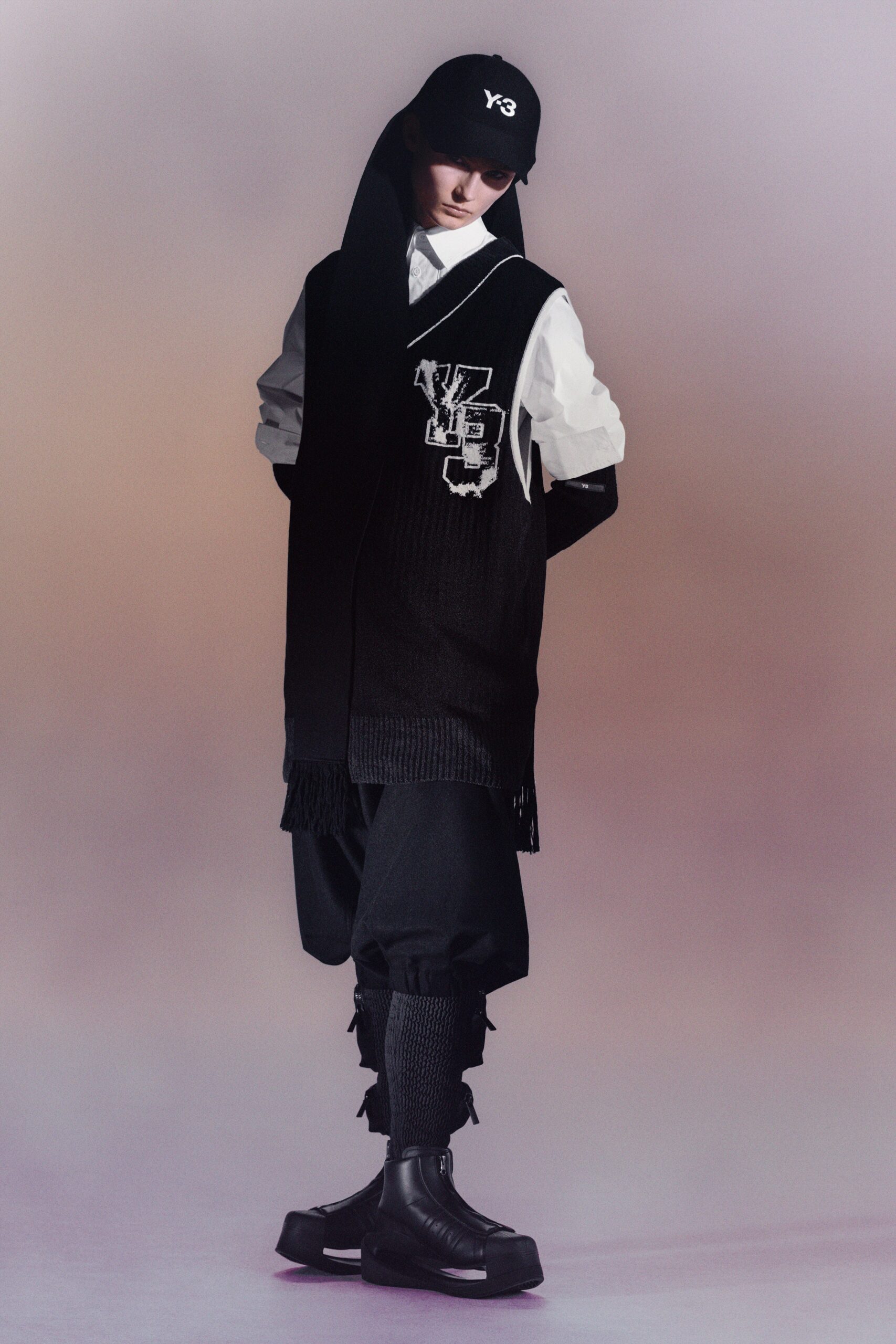 Y-3 F/W 23 Menswear Look 9
