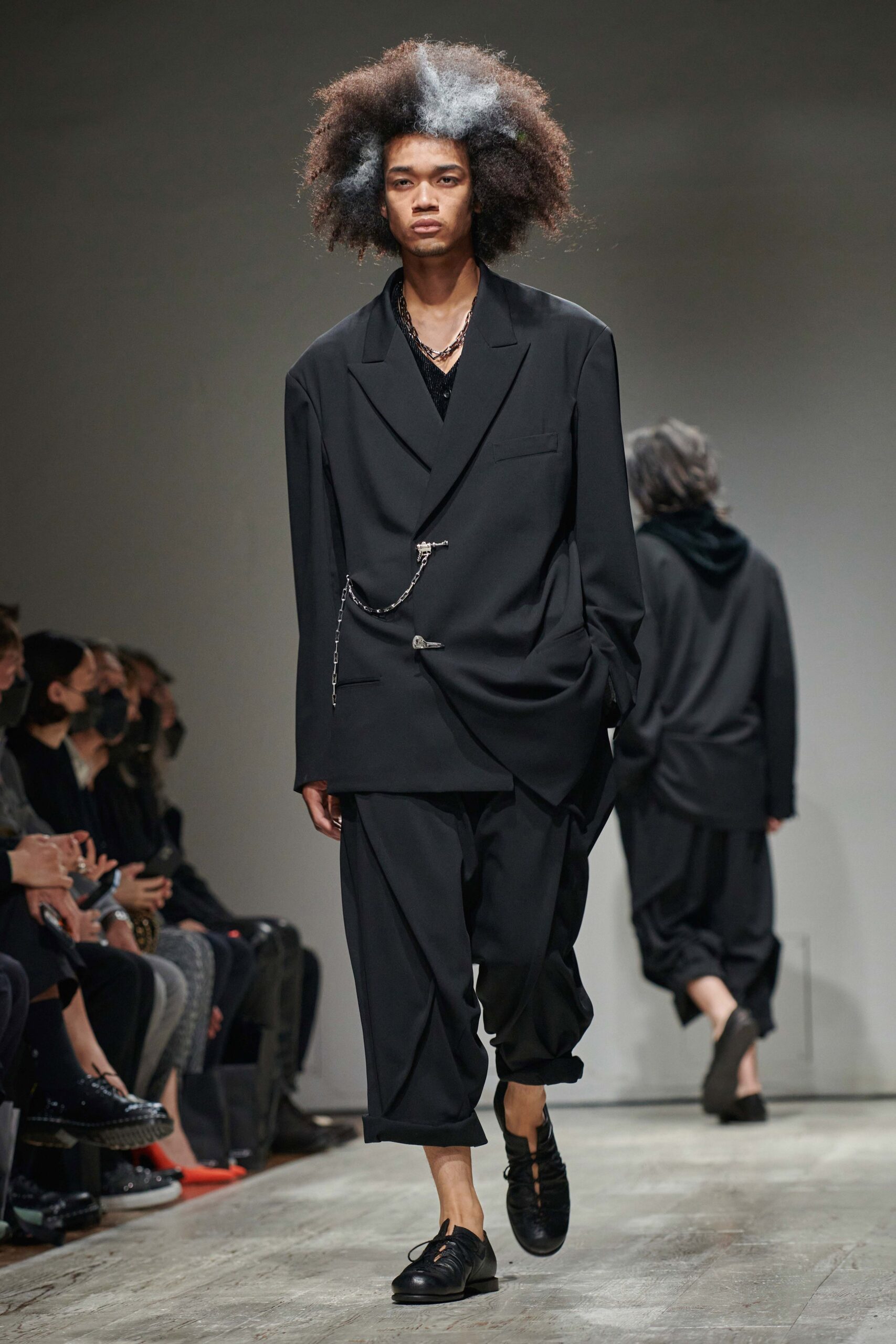 Yohji Yamamoto S/S 23 Menswear Look 9