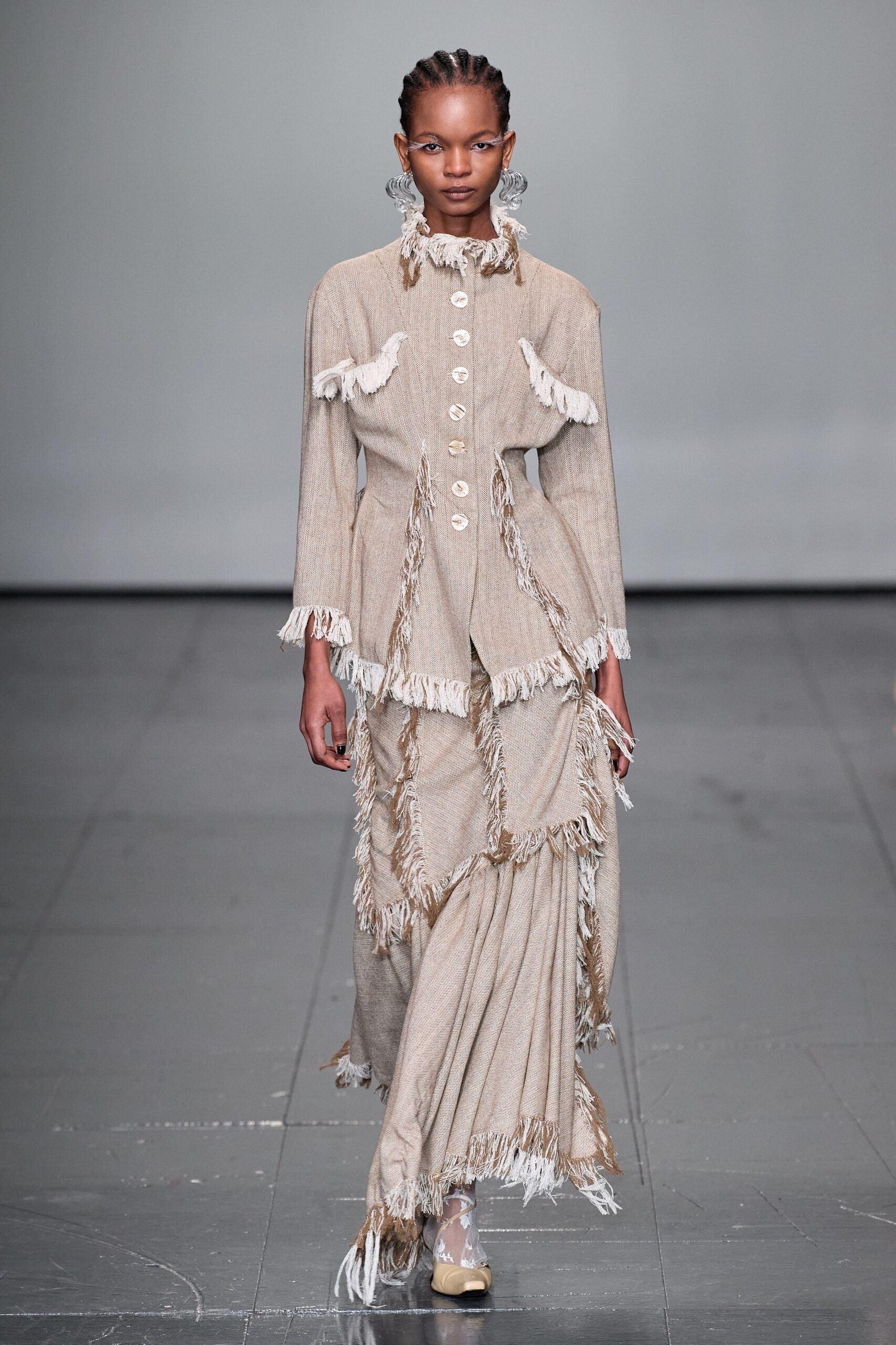 Yuhan Wang F/W 22 Look 11