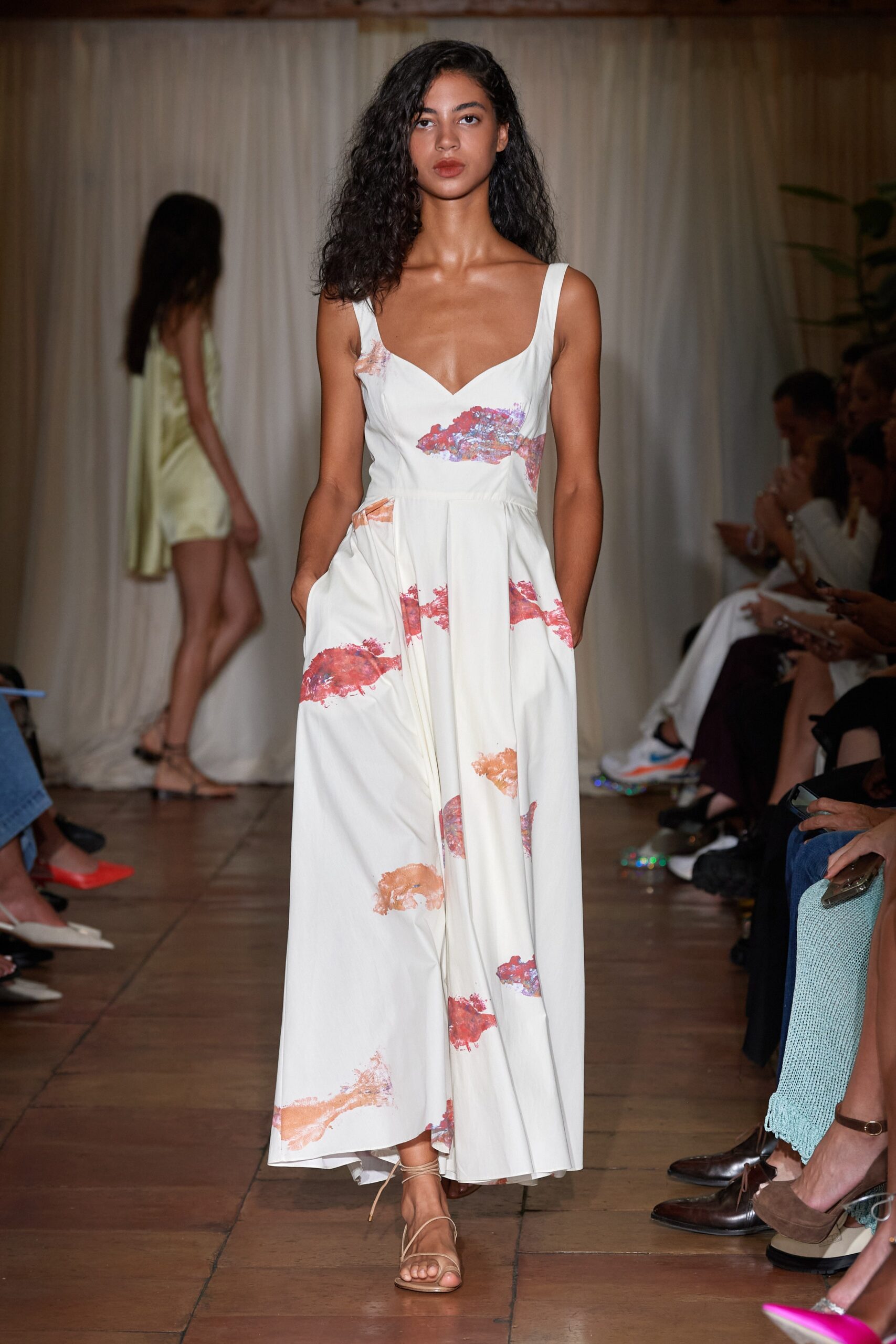 Alejandra Alonso Rojas S/S 24 Look 121