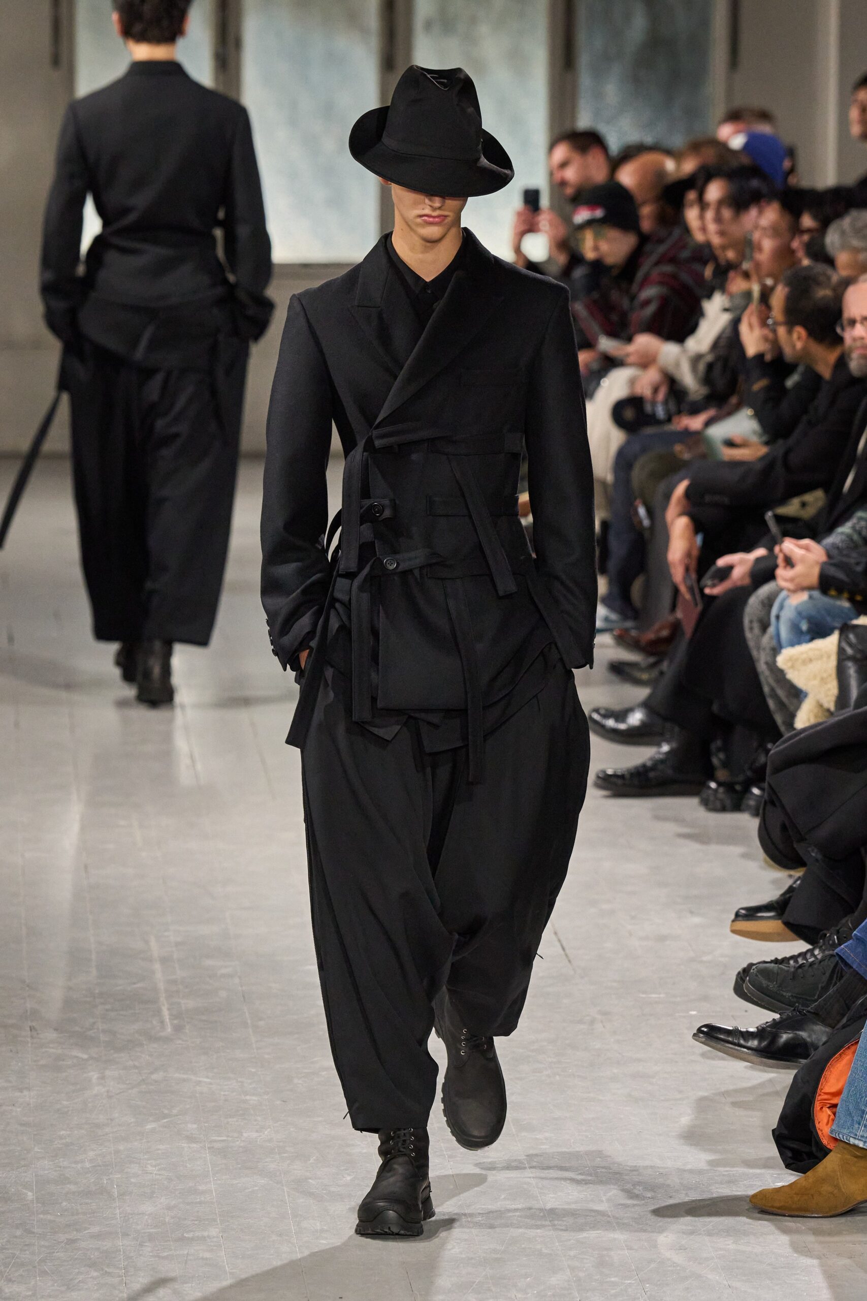 Yohji Yamamoto F/W 23 Menswear Look 11