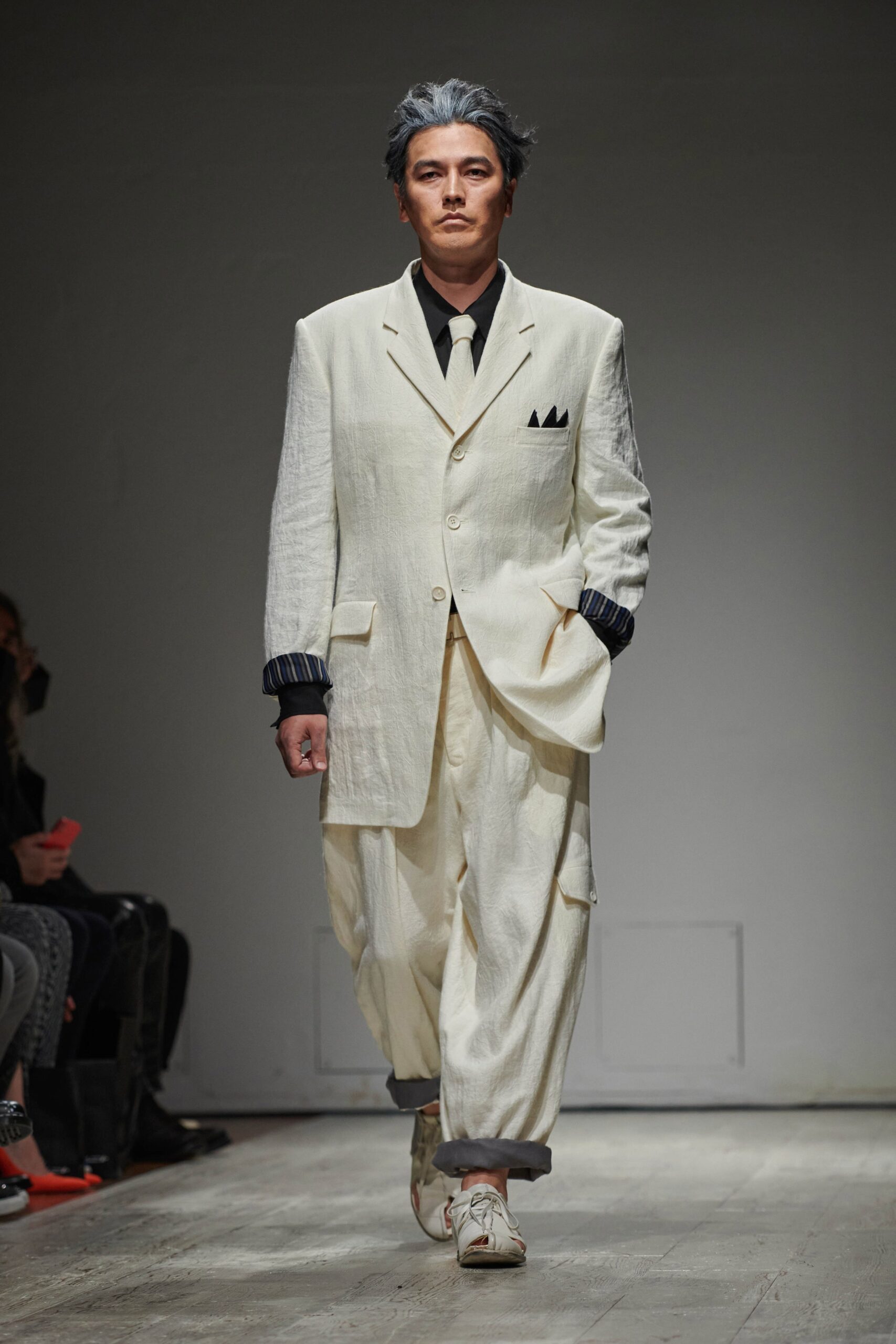 Yohji Yamamoto S/S 23 Menswear Look 11