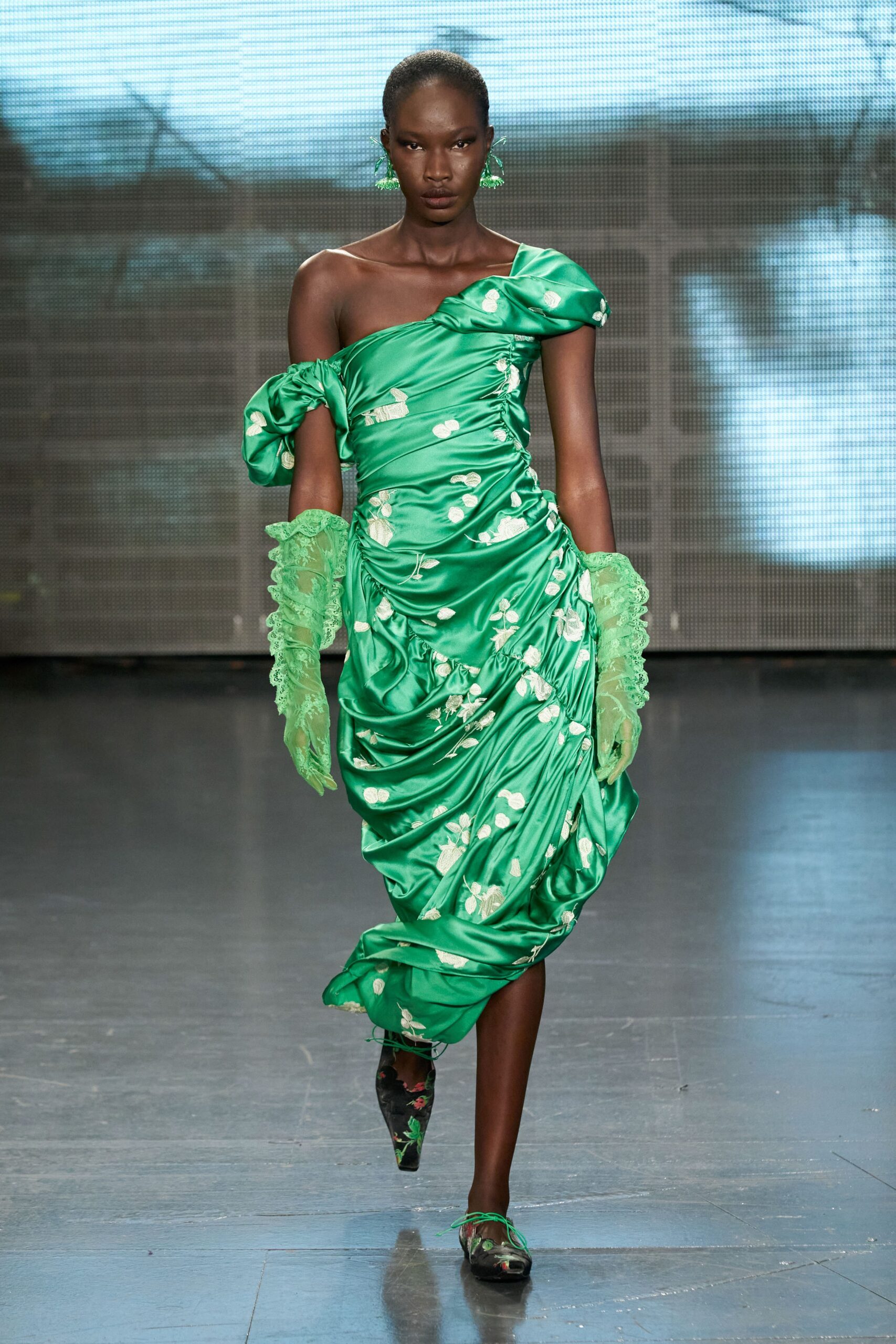 Yuhan Wang S/S 22 Look 12