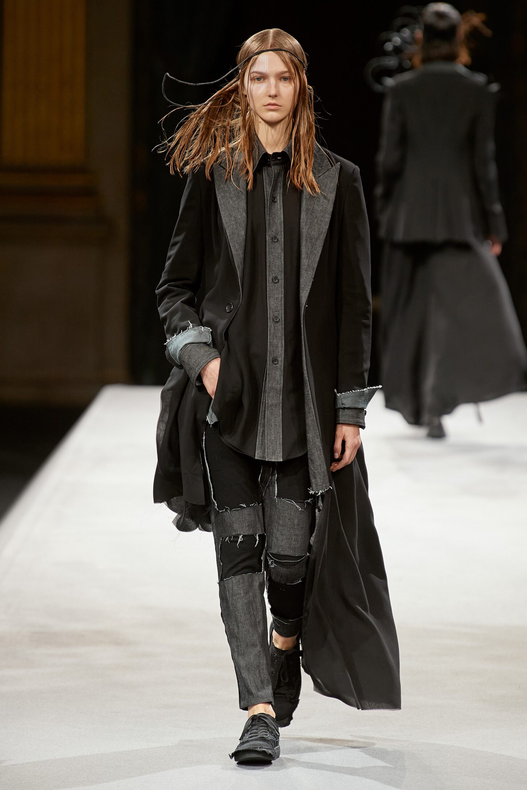 Yohji Yamamoto F/W 22 Look 12