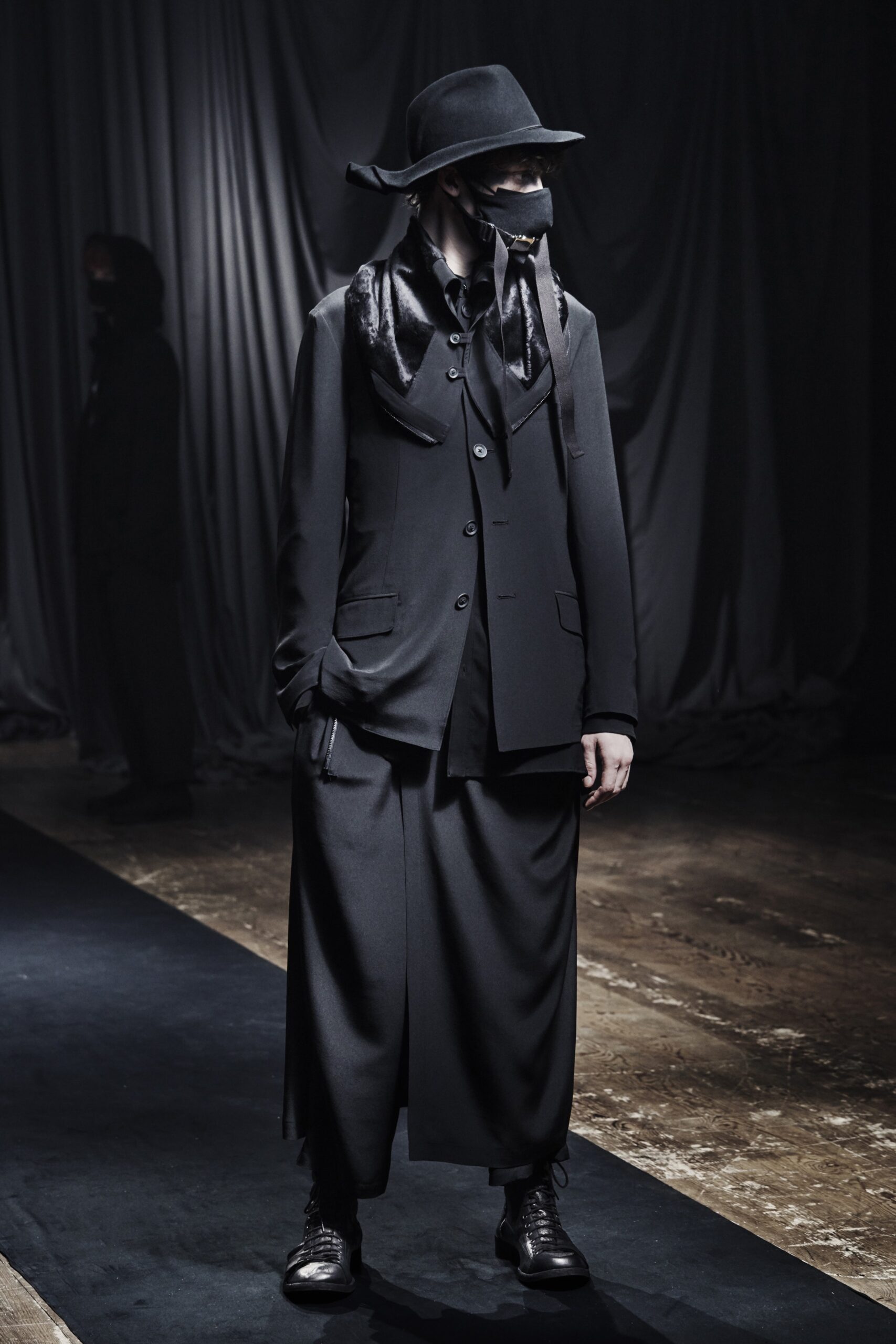 Yohji Yamamoto F/W 21 Menswear Look 13