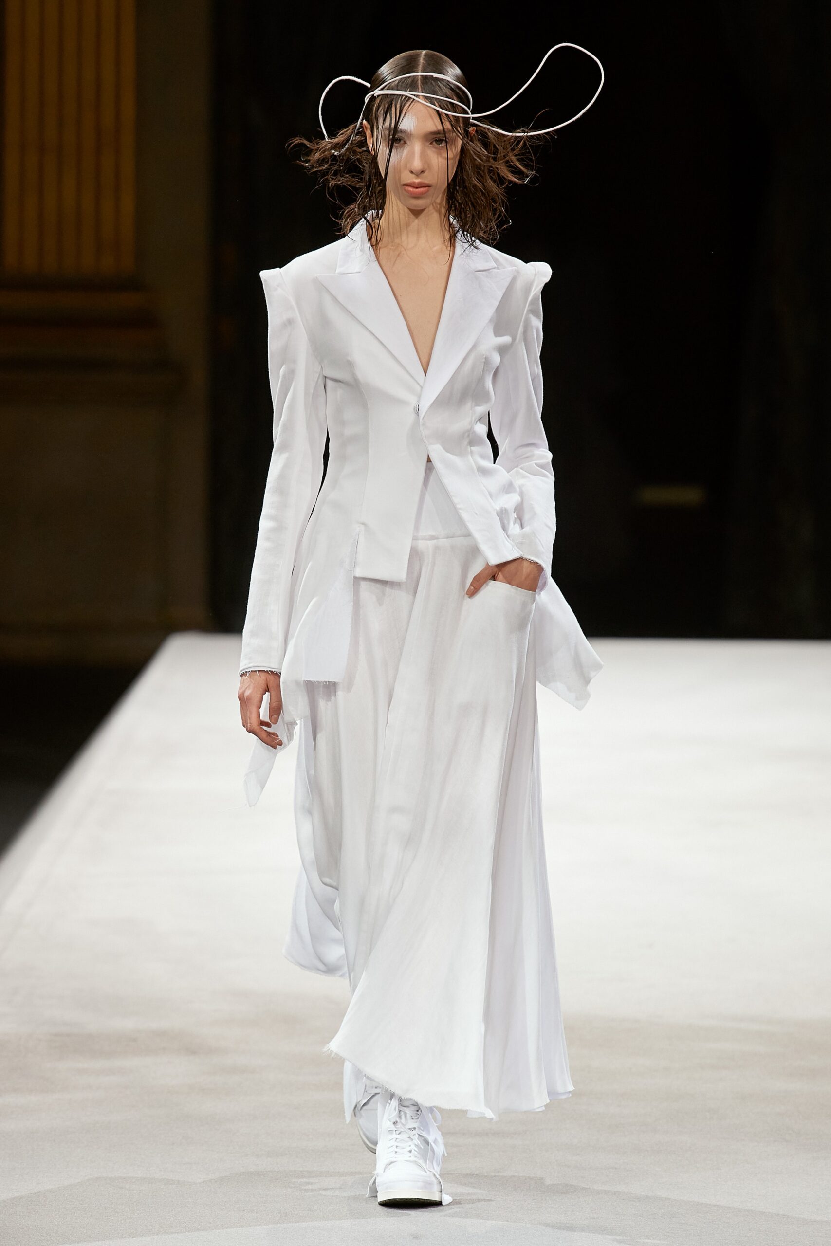 Yohji Yamamoto F/W 22 Look 13