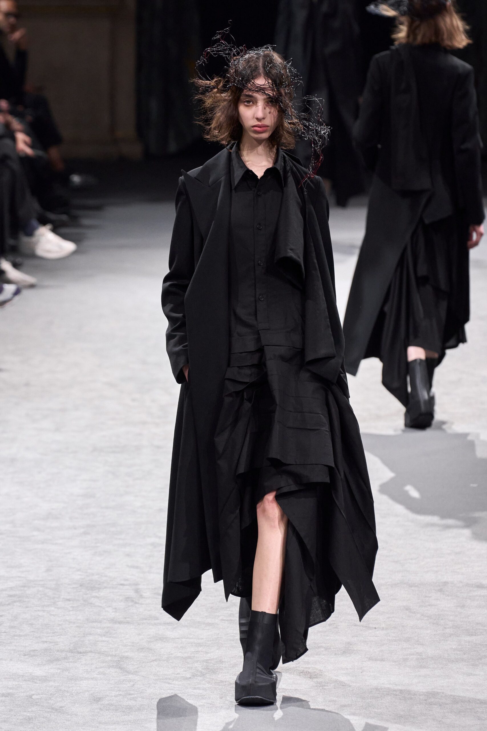 Yohji Yamamoto F/W 23 Look 13