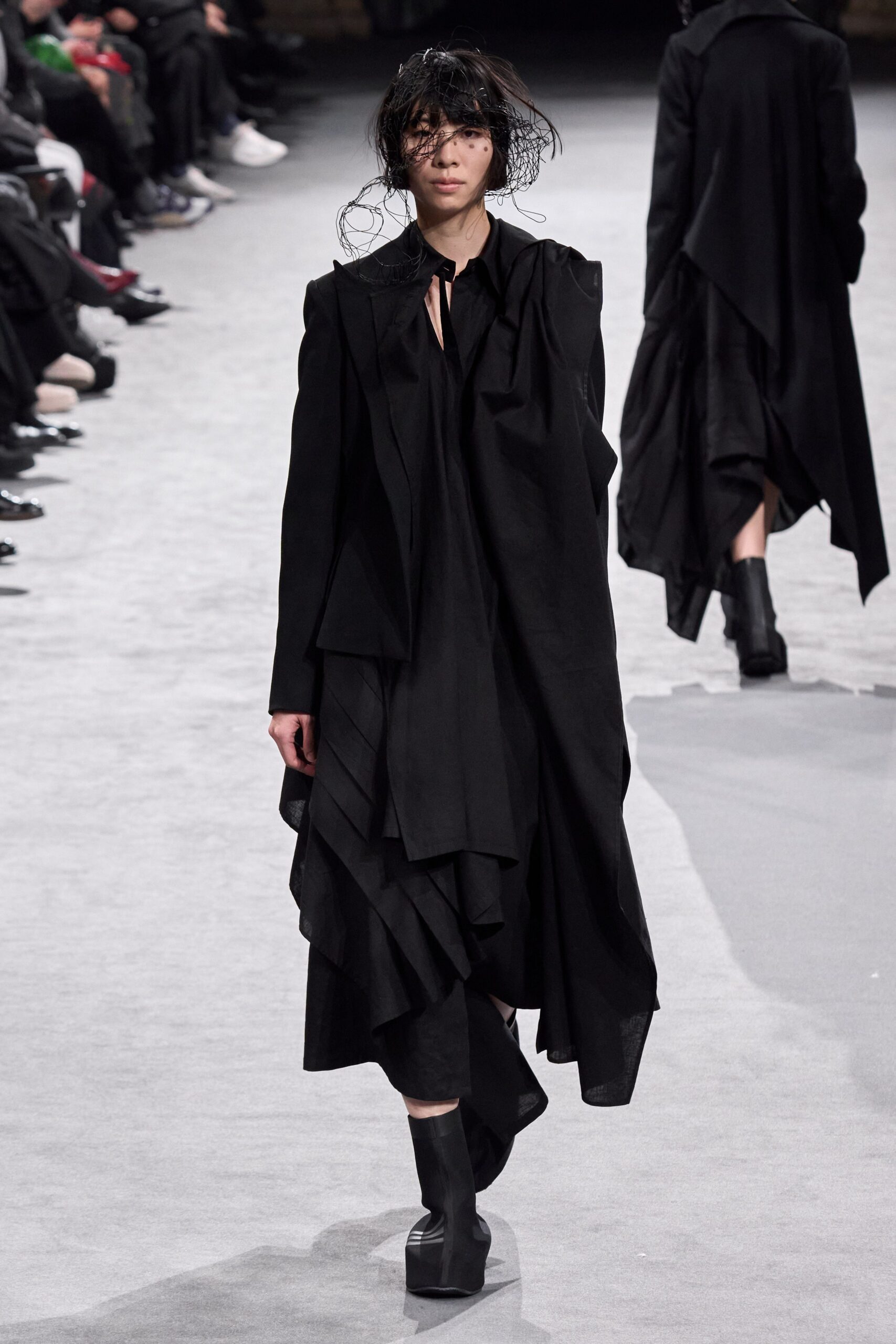 Yohji Yamamoto F/W 23 Look 14