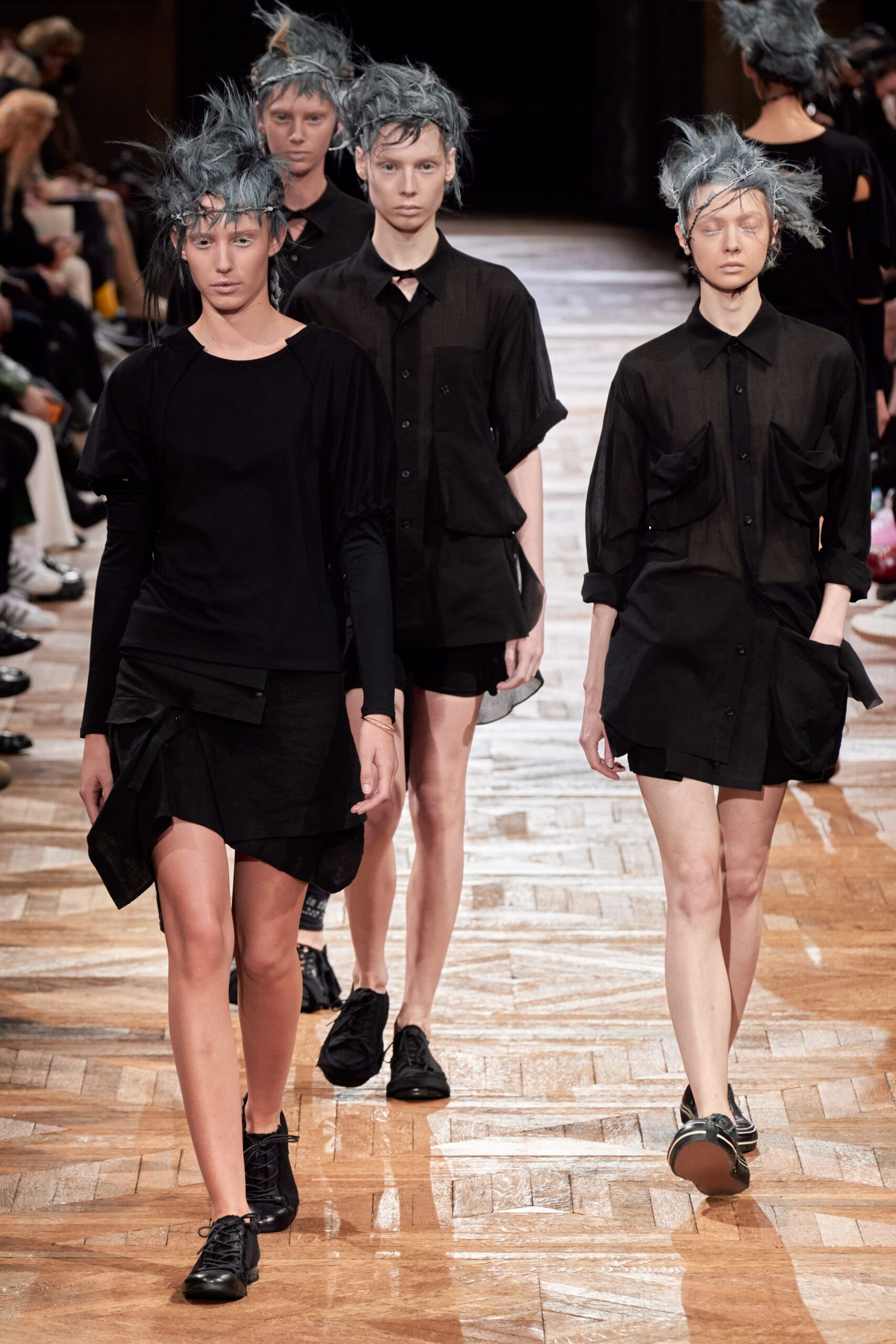 Yohji Yamamoto S/S 22 Look 15
