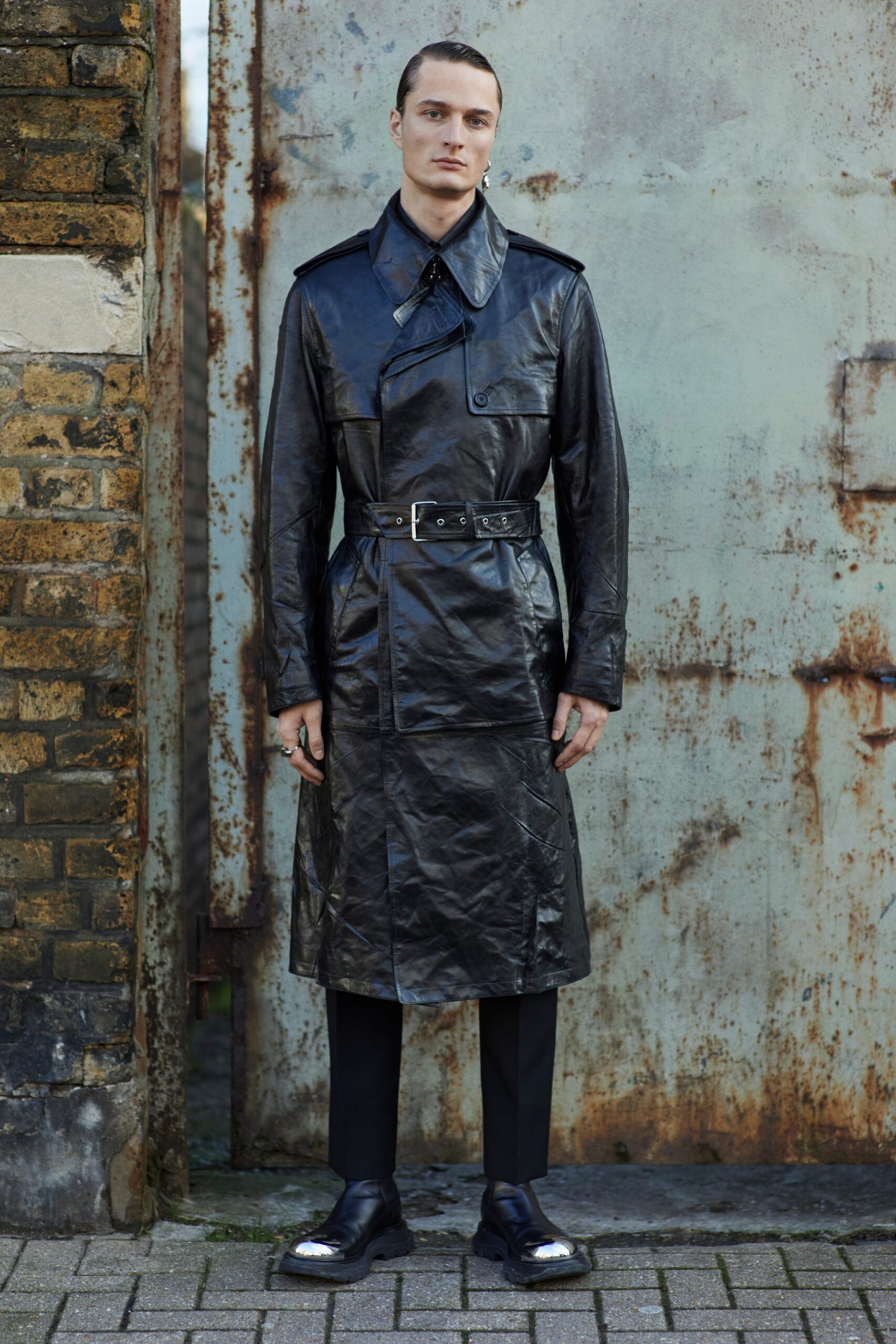 Alexander McQueen F/W 20 Menswear Look 12