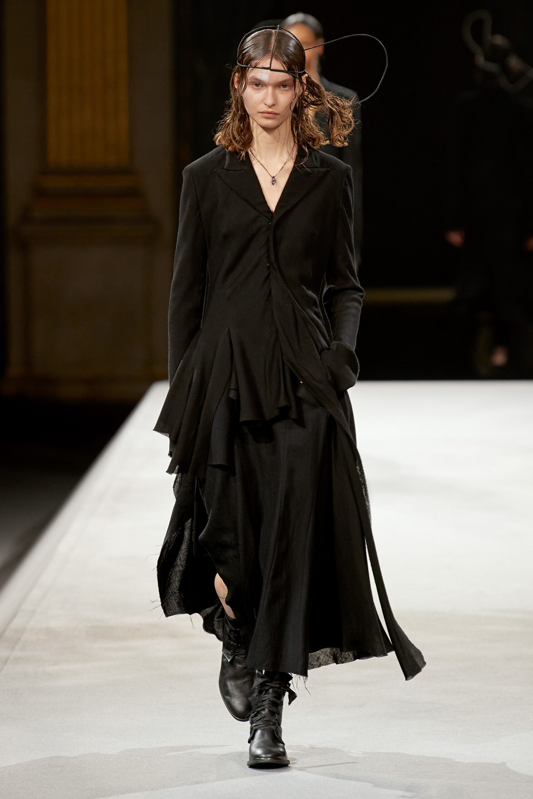 Yohji Yamamoto F/W 22 Look 16