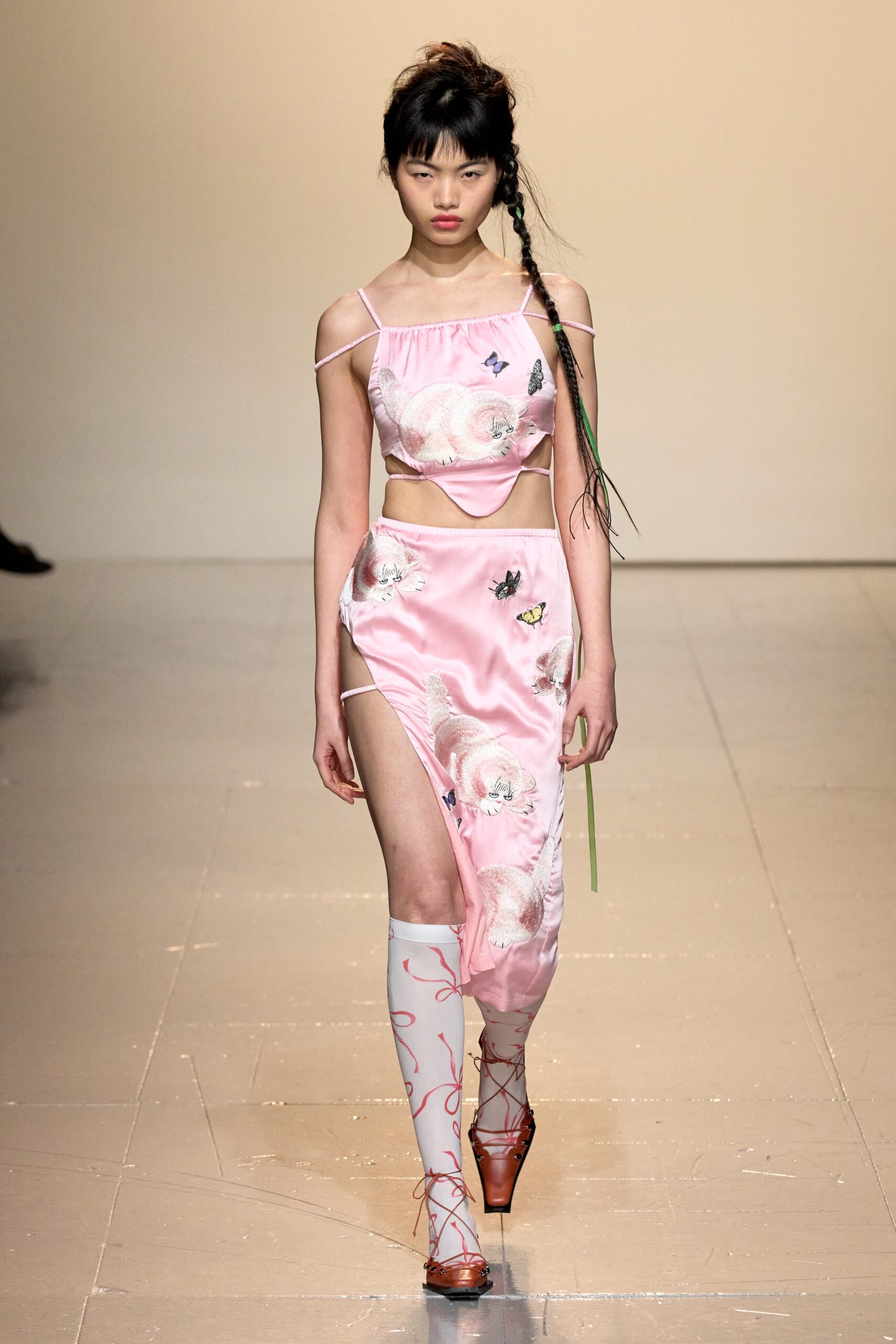 Yuhan Wang F/W 23 Look 16