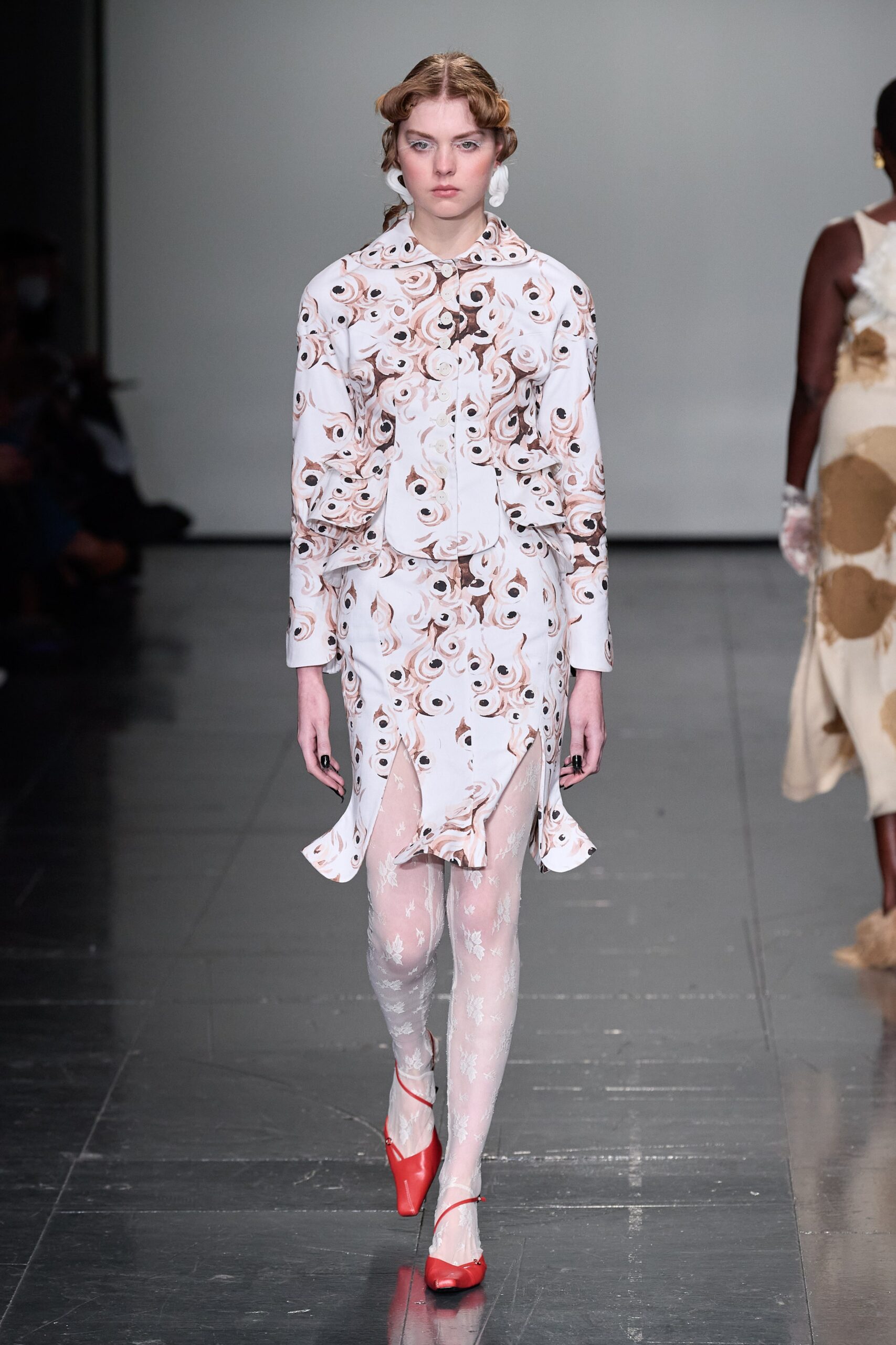 Yuhan Wang F/W 22 Look 17