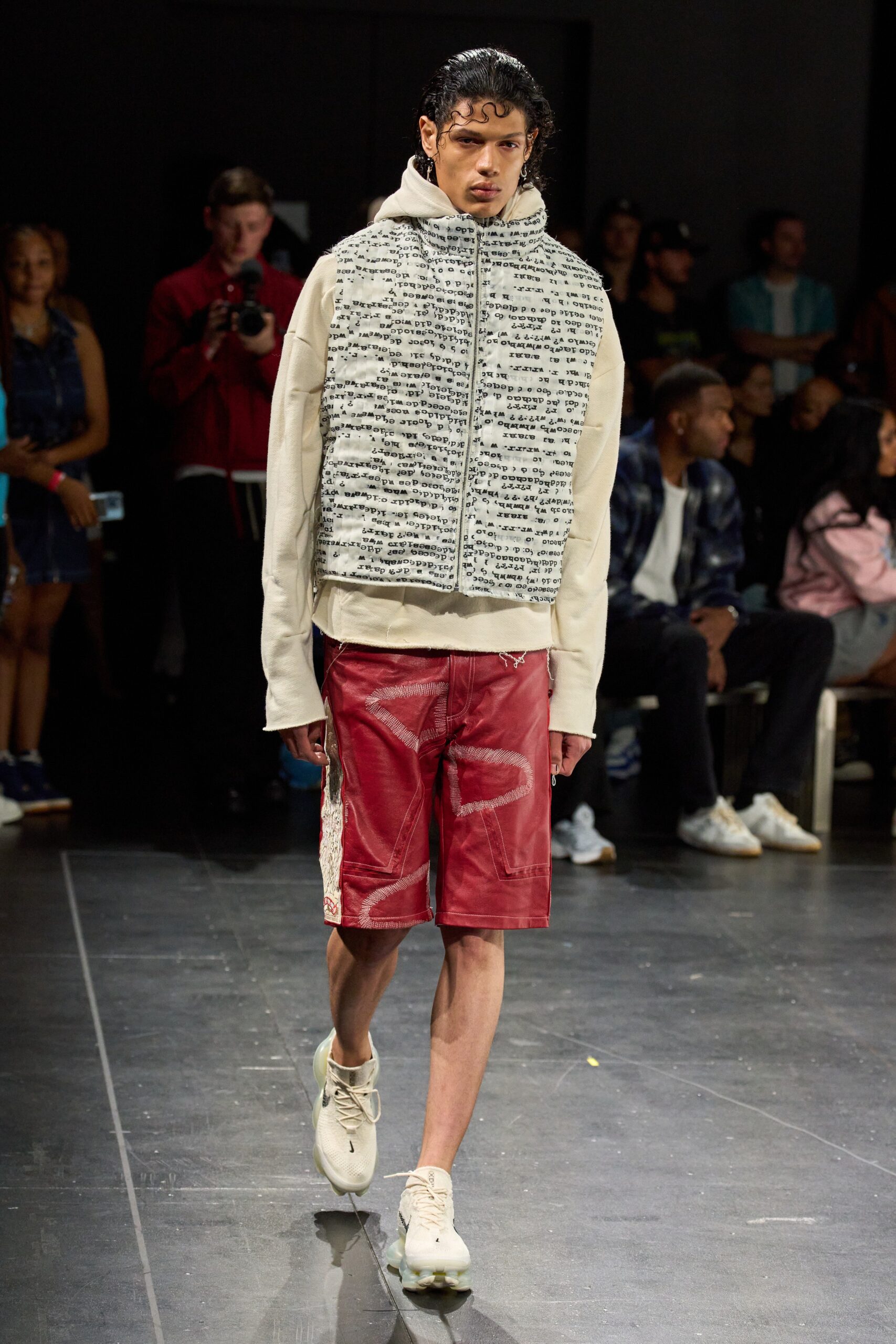 Who Decides War S/S 23 Look 17