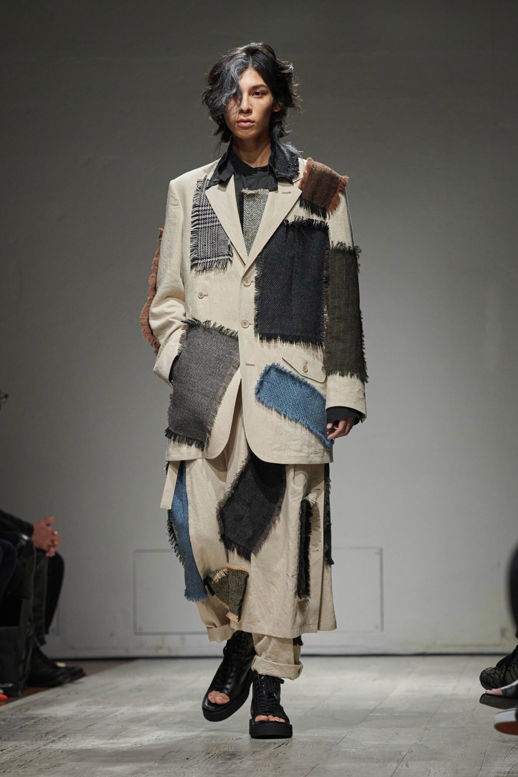 Yohji Yamamoto S/S 23 Menswear Look 17