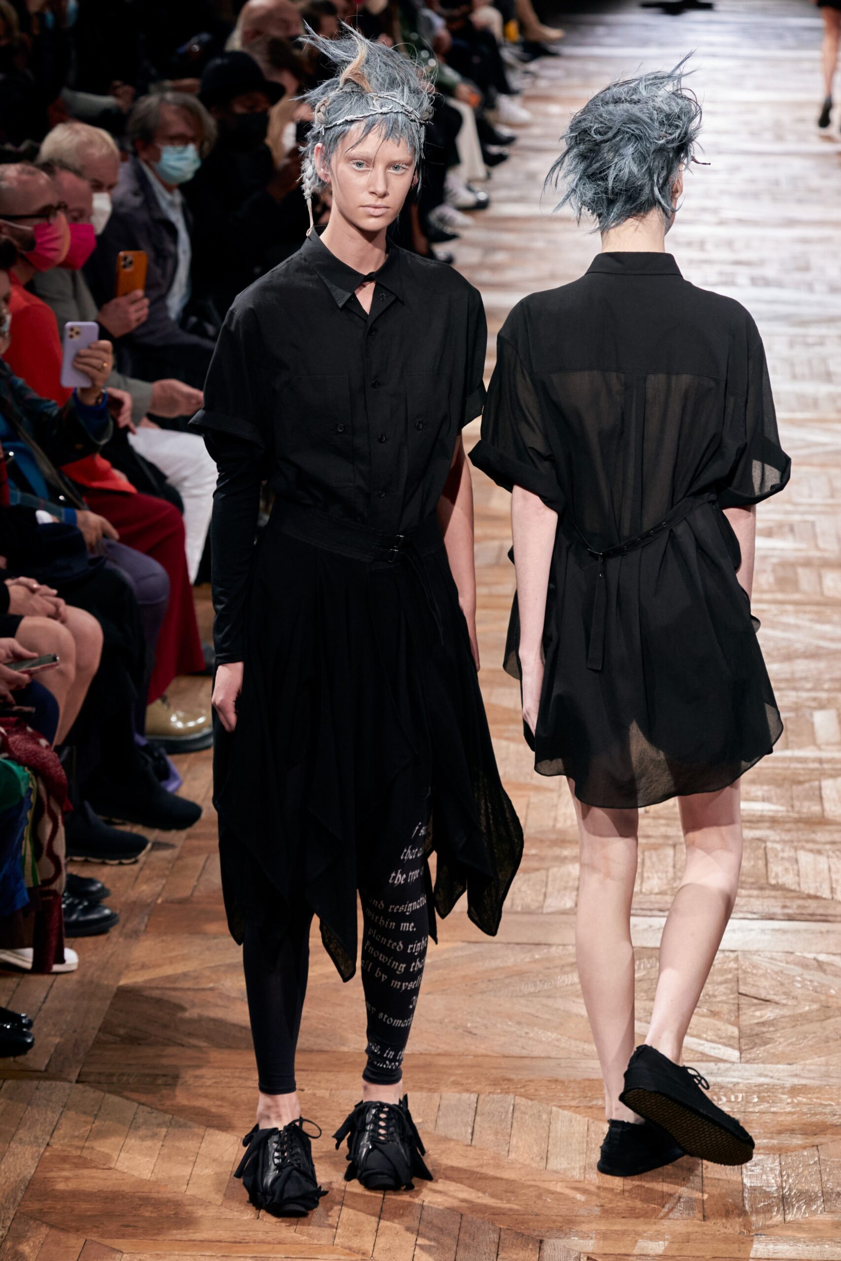 Yohji Yamamoto S/S 22 Look 18