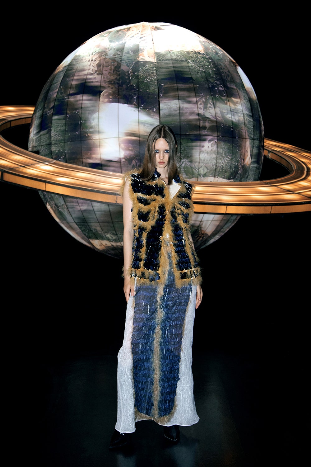 Yueqi Qi Shanghai S/S 23 Look 18