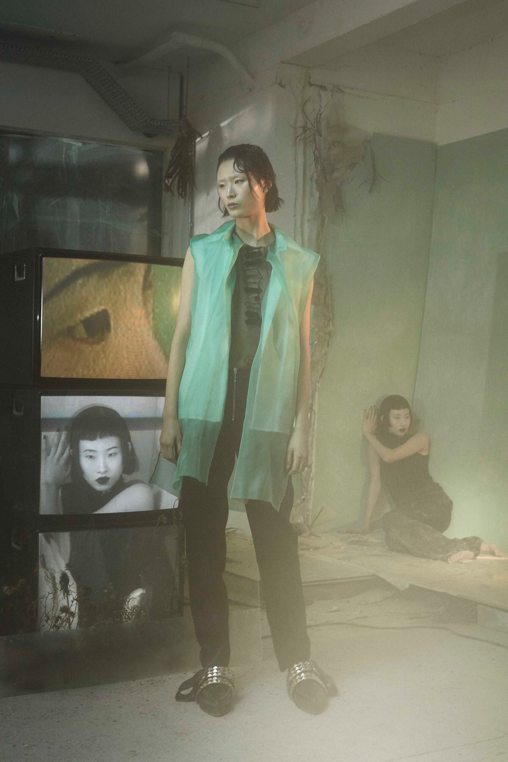 Yang Li S/S 19 Look 19