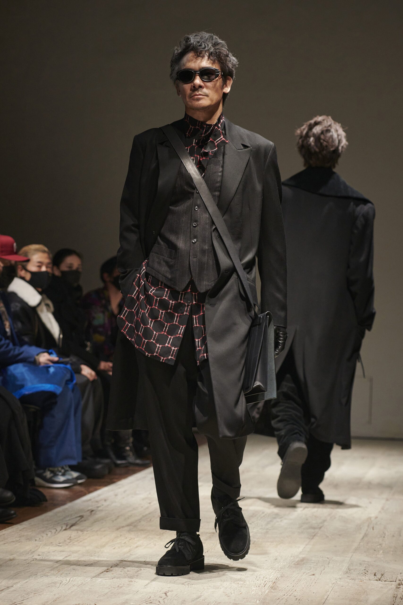 Yohji Yamamoto F/W 22 Menswear Look 20