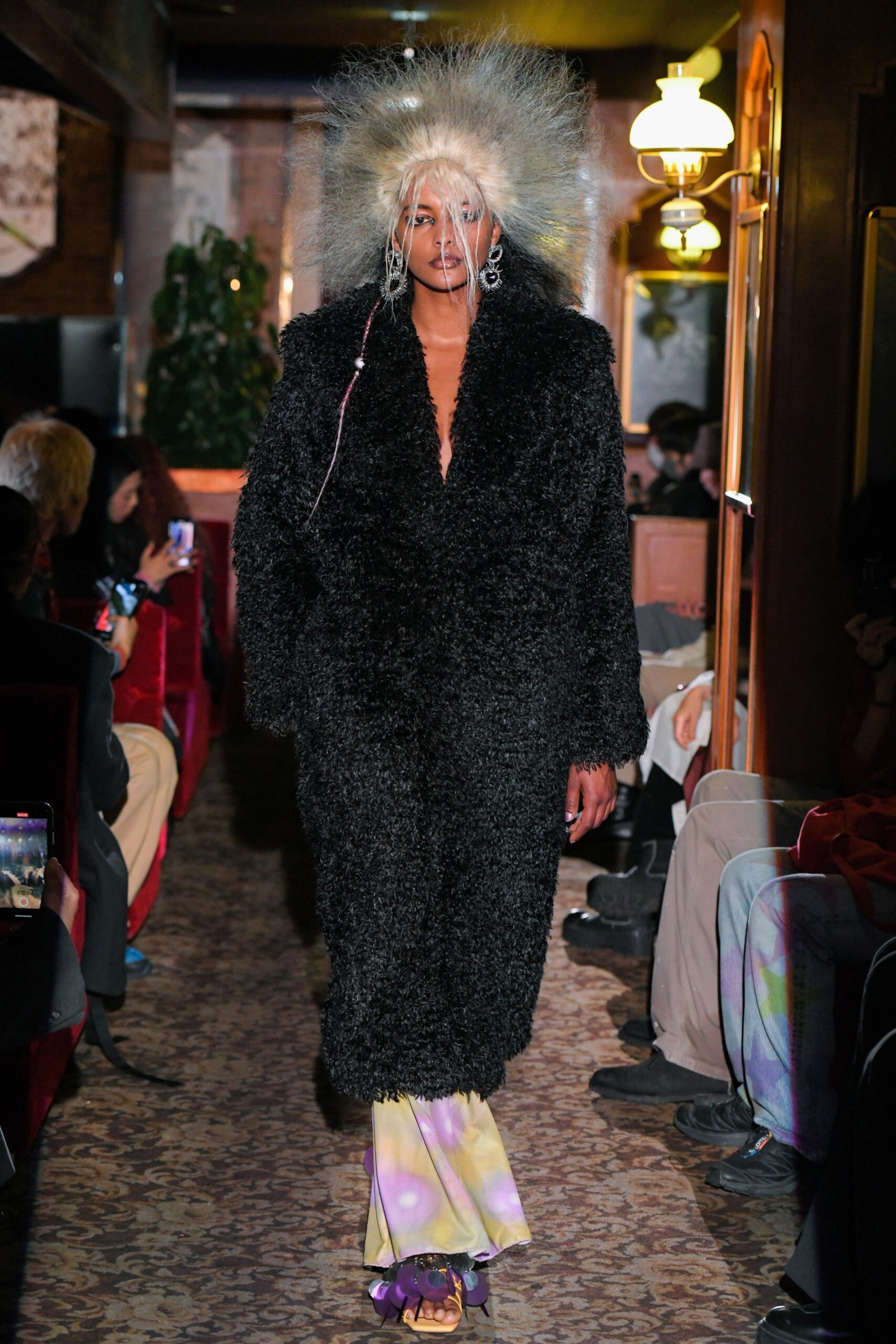 Yueqi Qi Tokyo F/W 23 Look 20