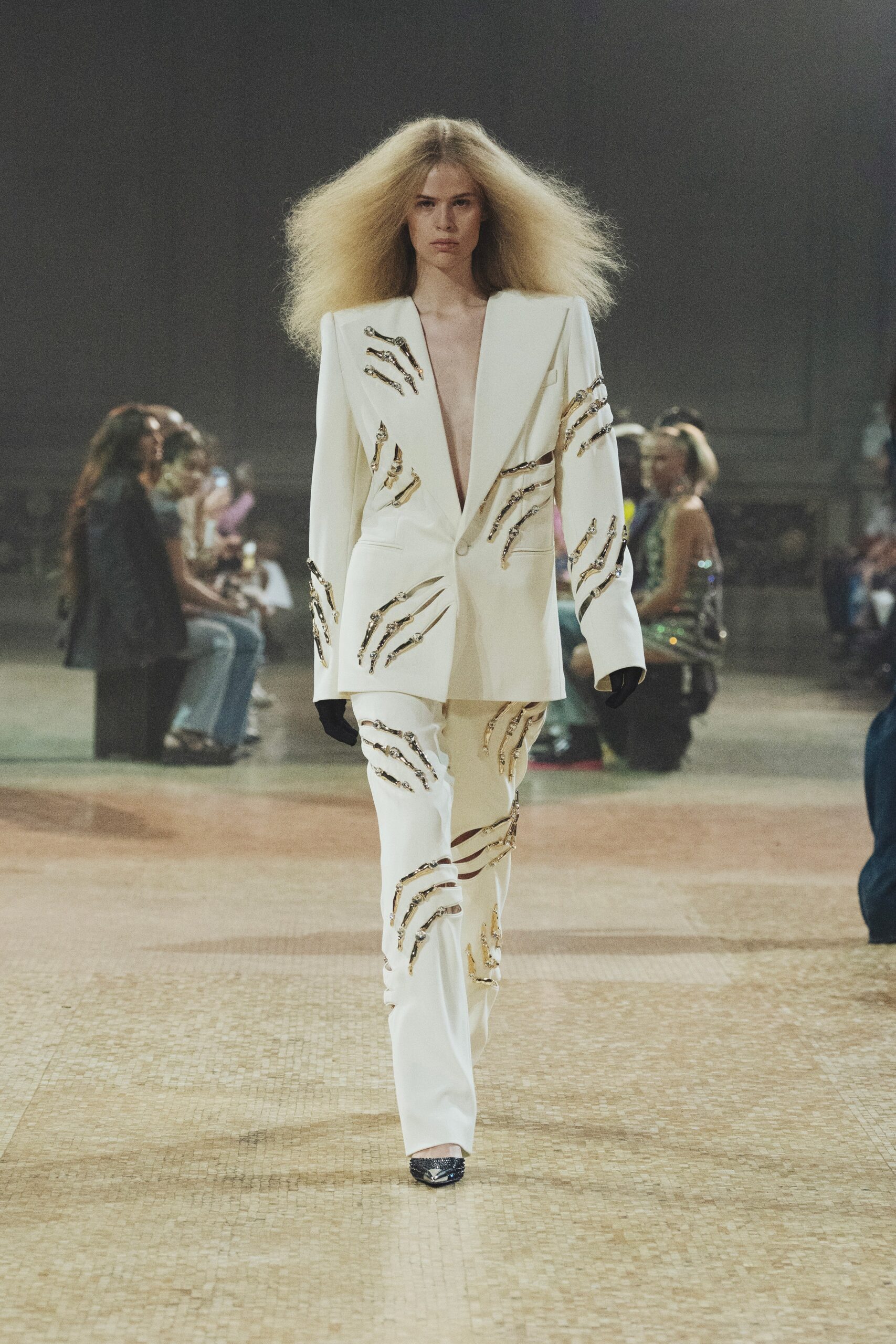 Area F/W 23 Look 282