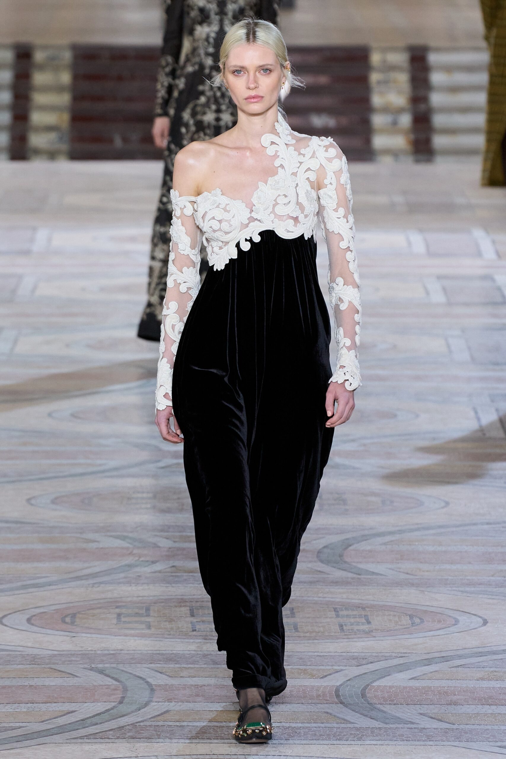 Zimmermann F/W 23 Look 21