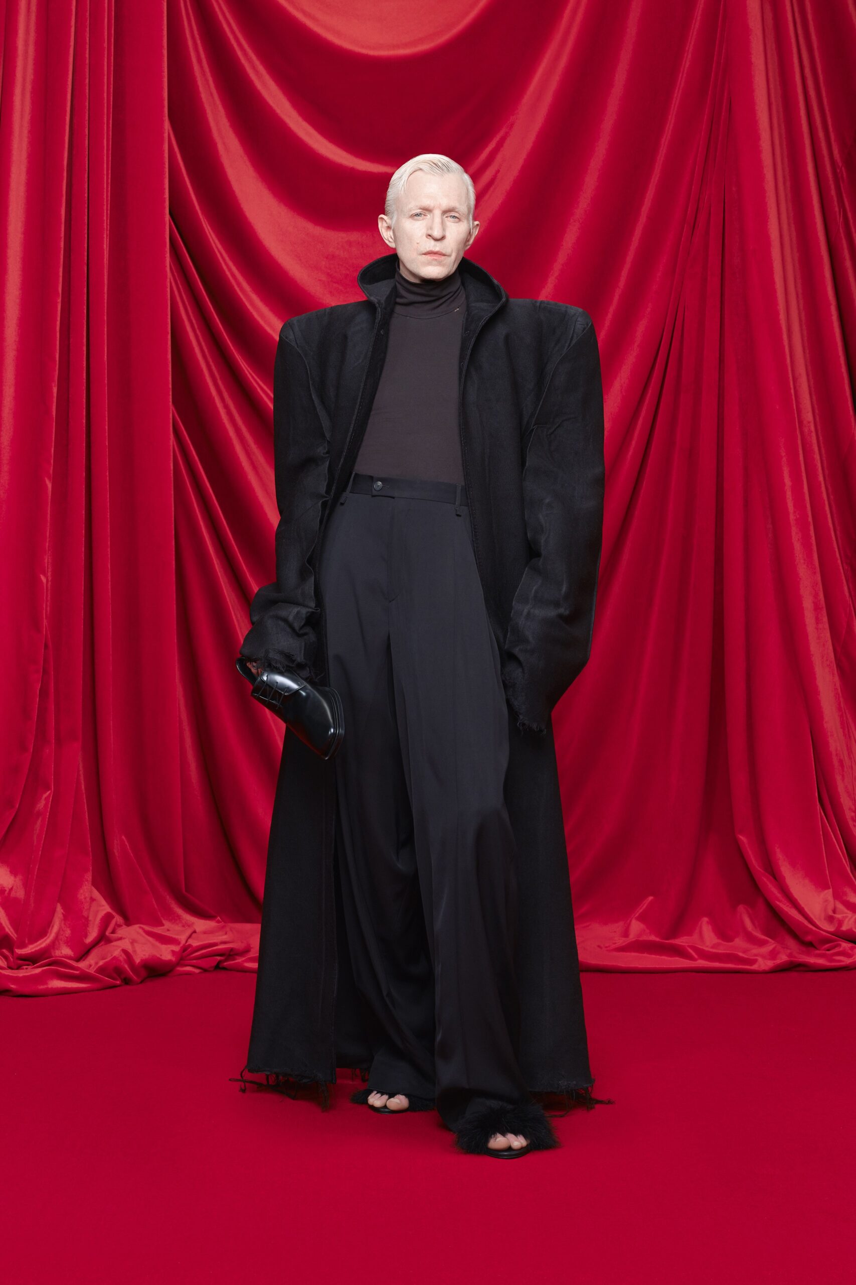 Balenciaga S/S 24 Look 195