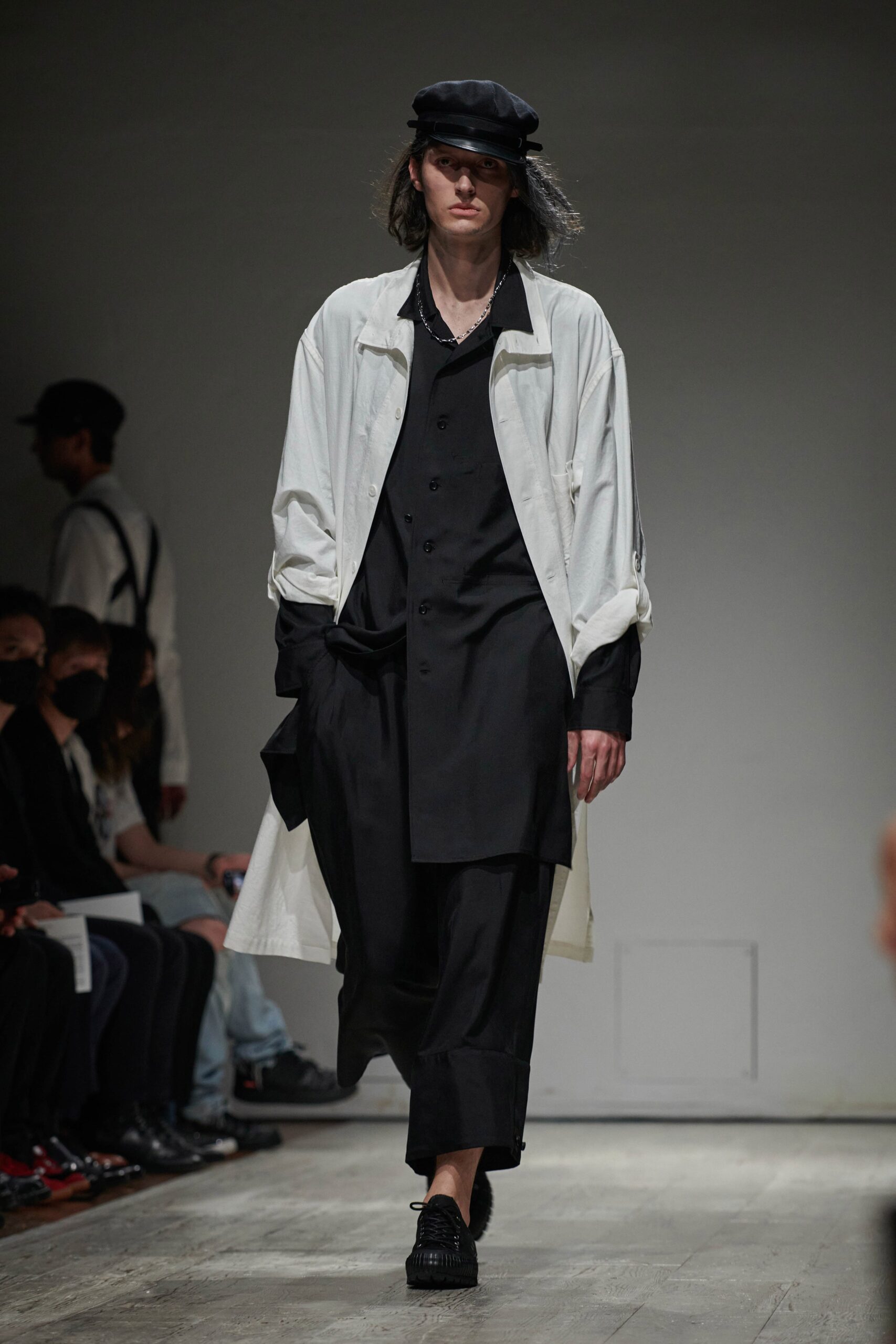 Yohji Yamamoto S/S 23 Menswear Look 22