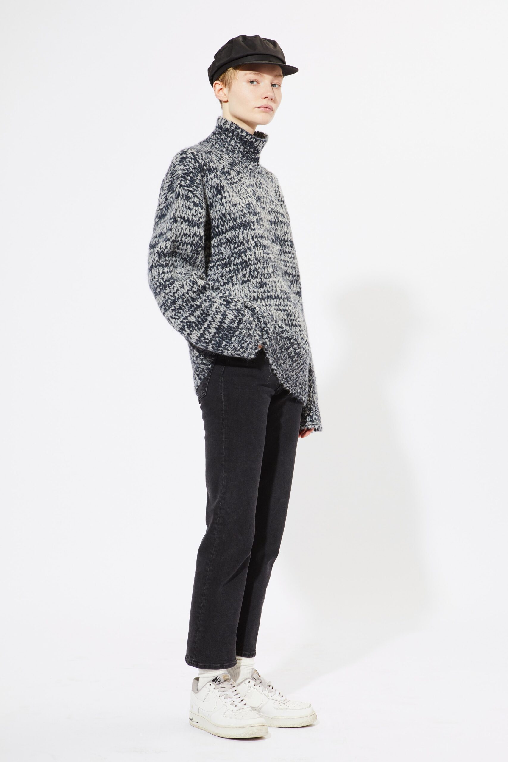 6397 F/W 22 Look 23