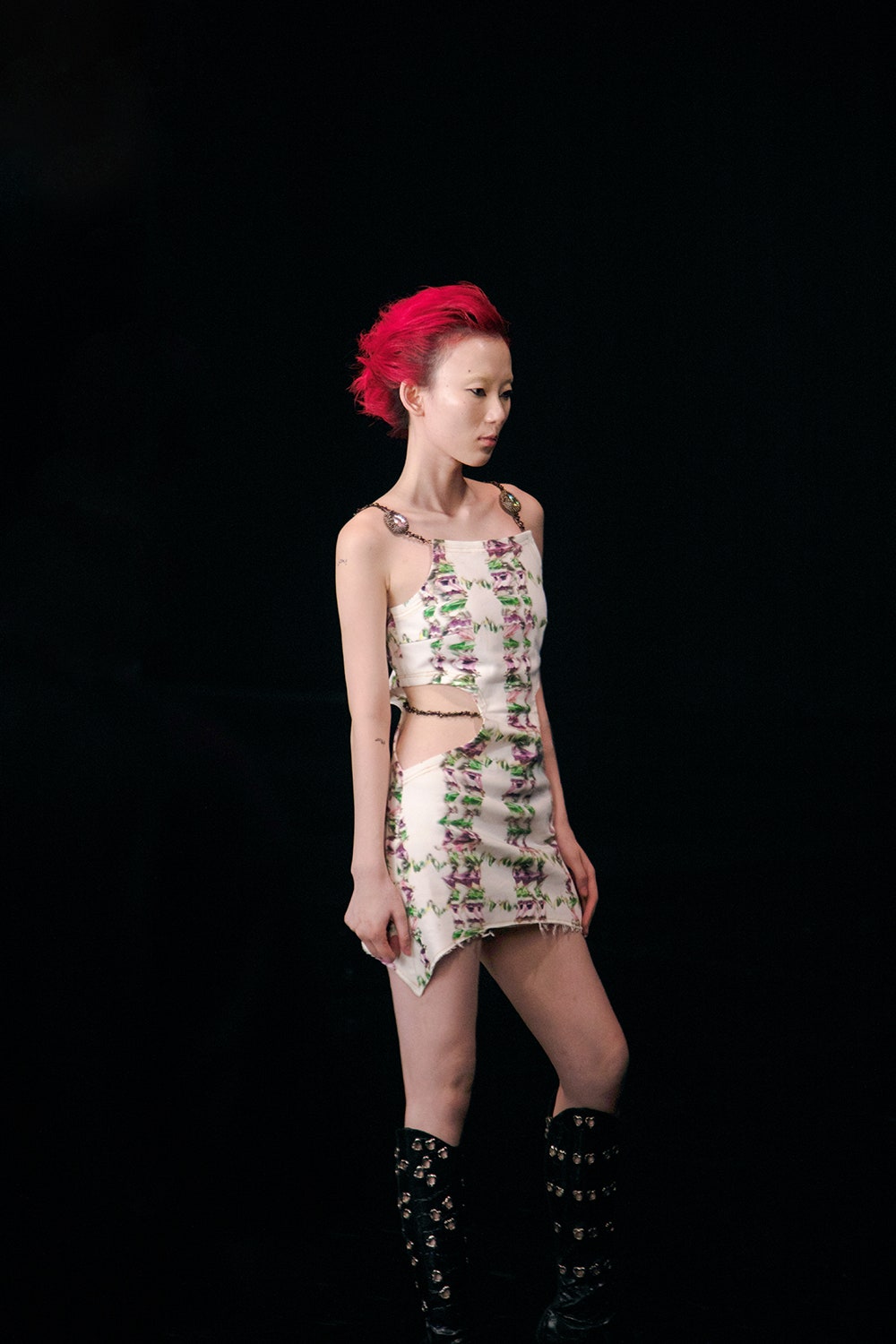 Yueqi Qi Shanghai S/S 23 Look 23