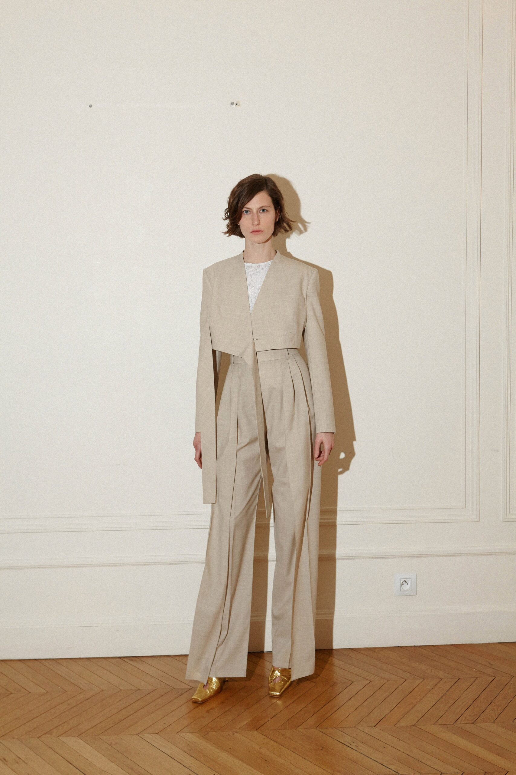 A.W.A.K.E. MODE F/W 20 Look 370