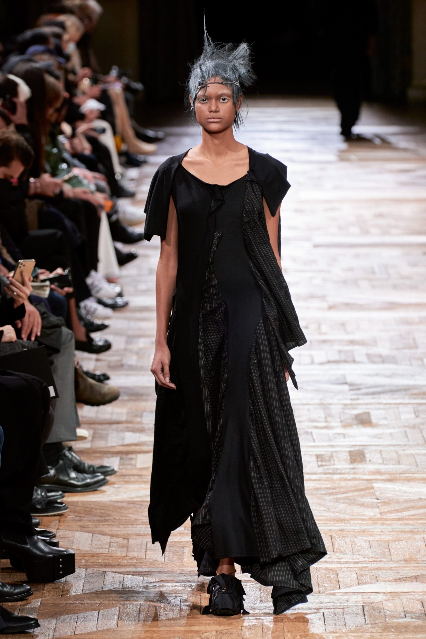 Yohji Yamamoto S/S 22 Look 24