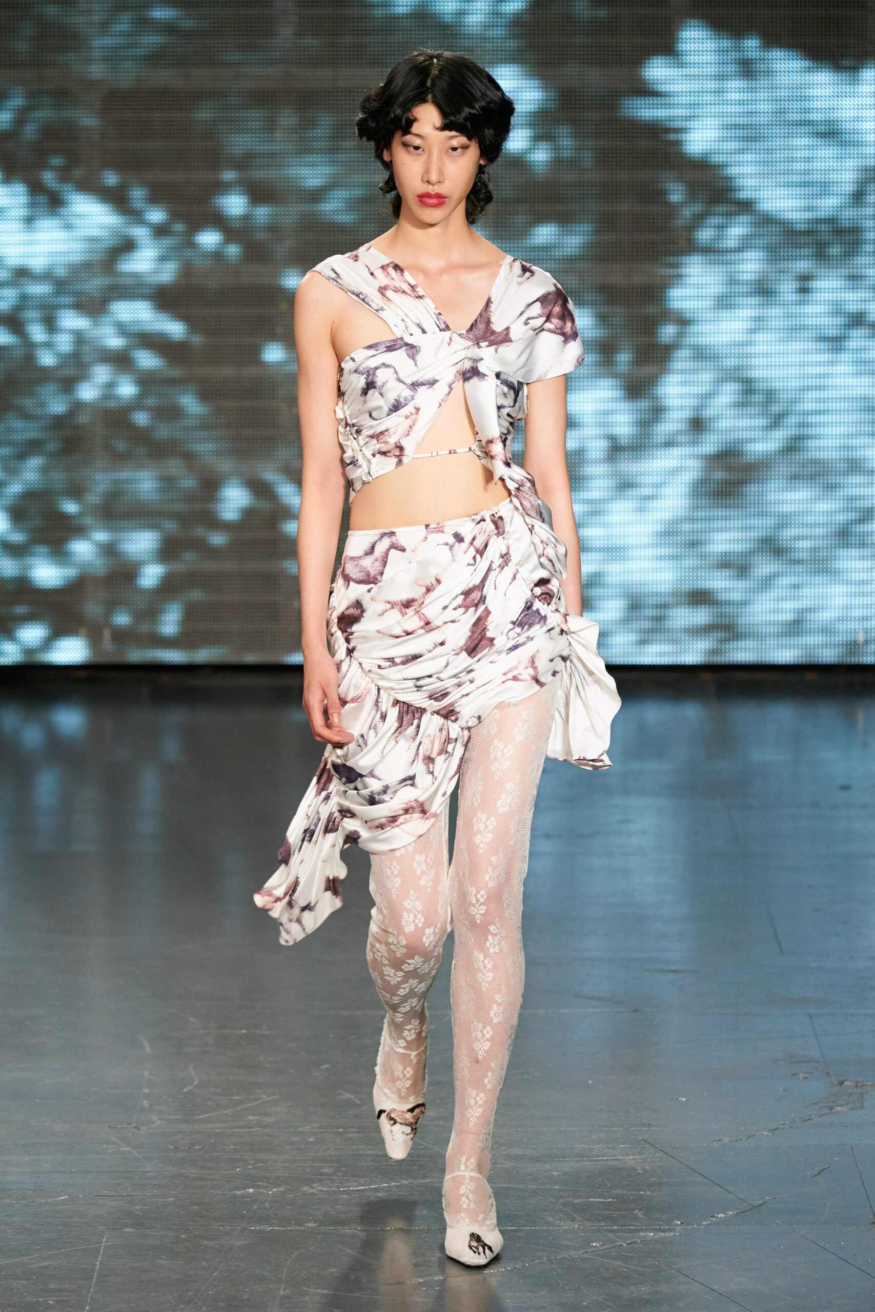 Yuhan Wang S/S 22 Look 24