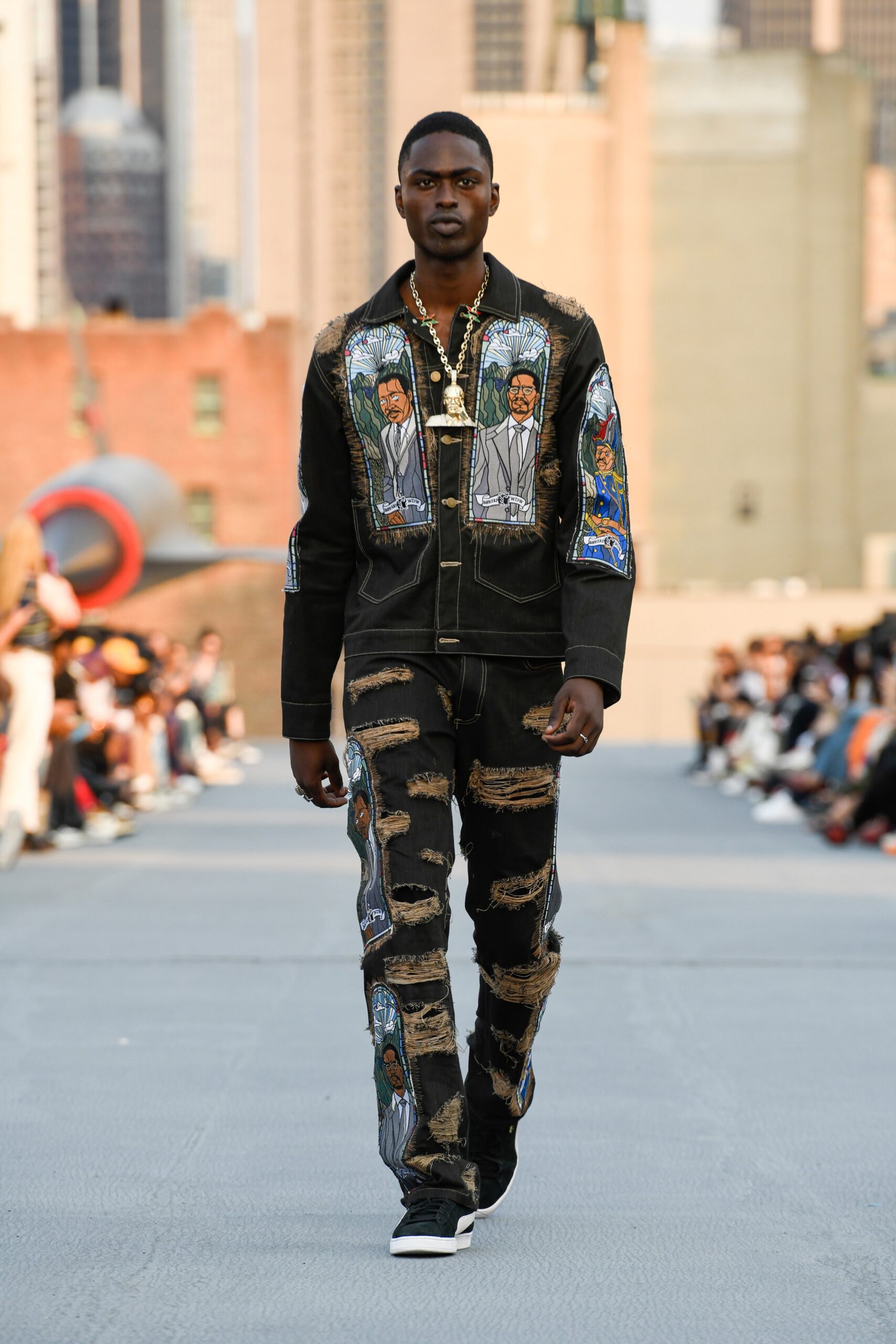 Who Decides War S/S 22 Menswear Look 25