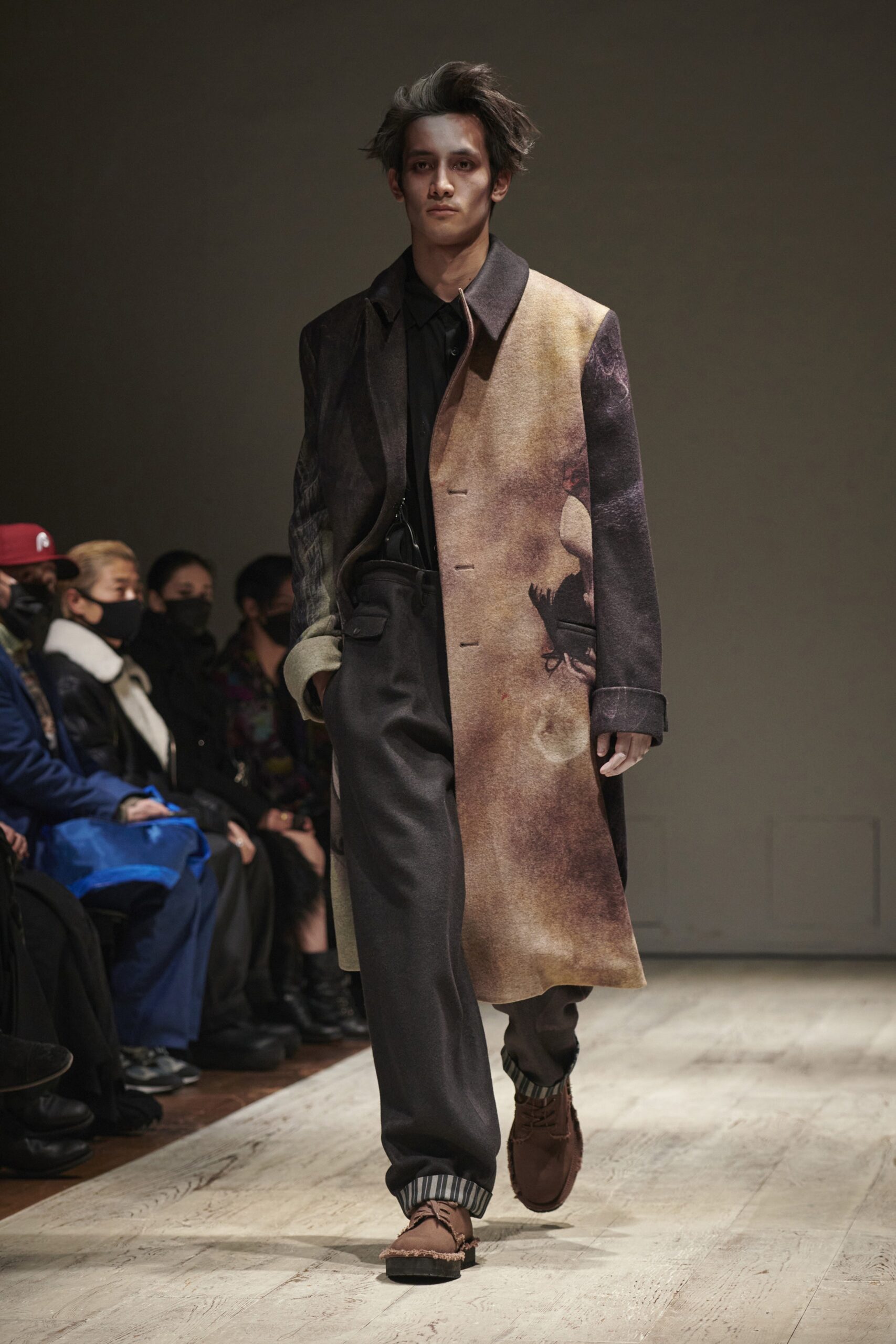 Yohji Yamamoto F/W 22 Menswear Look 25
