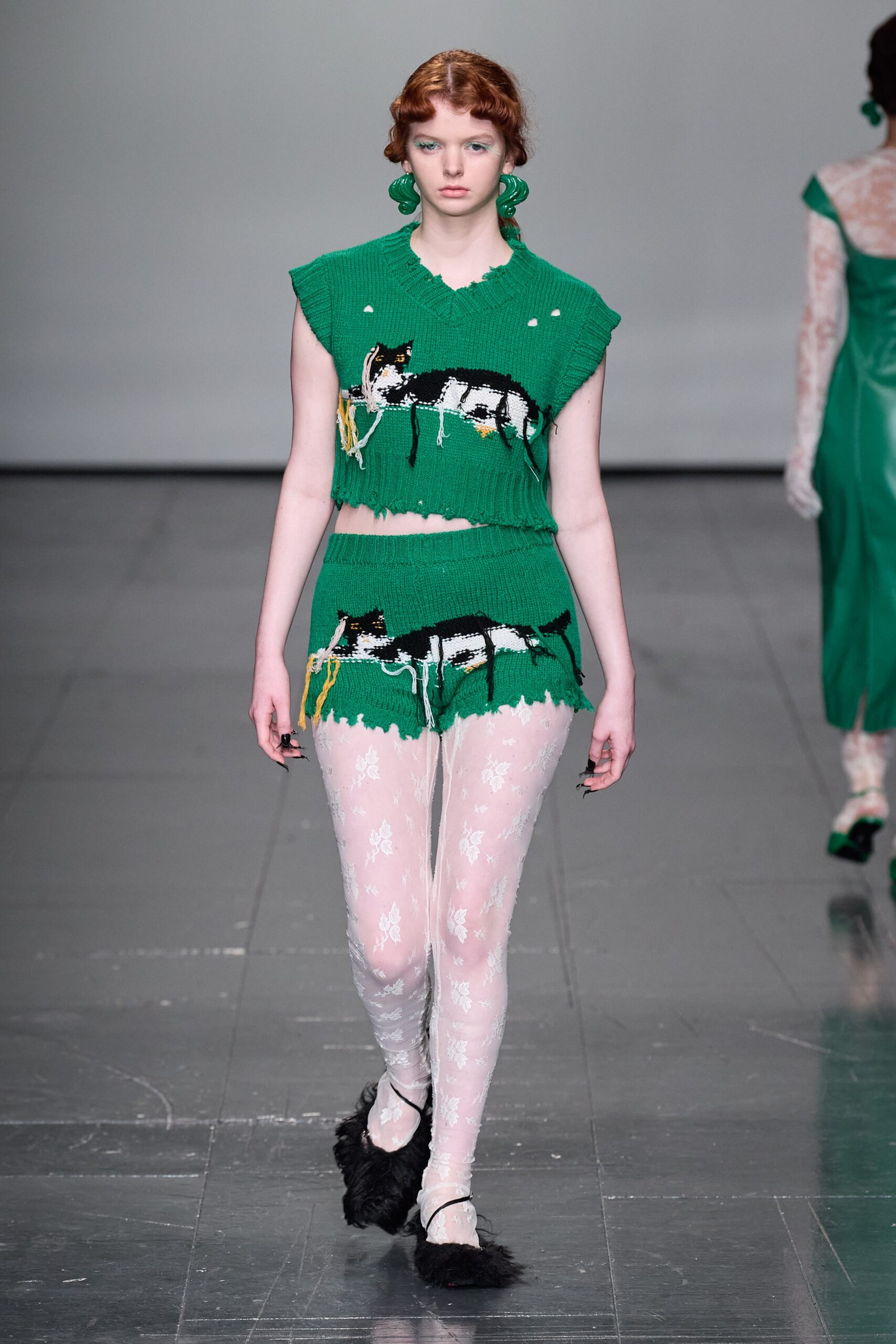 Yuhan Wang F/W 22 Look 25