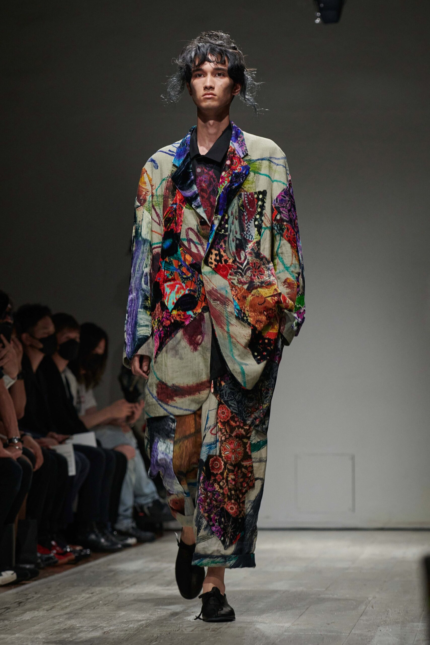 Yohji Yamamoto S/S 23 Menswear Look 25