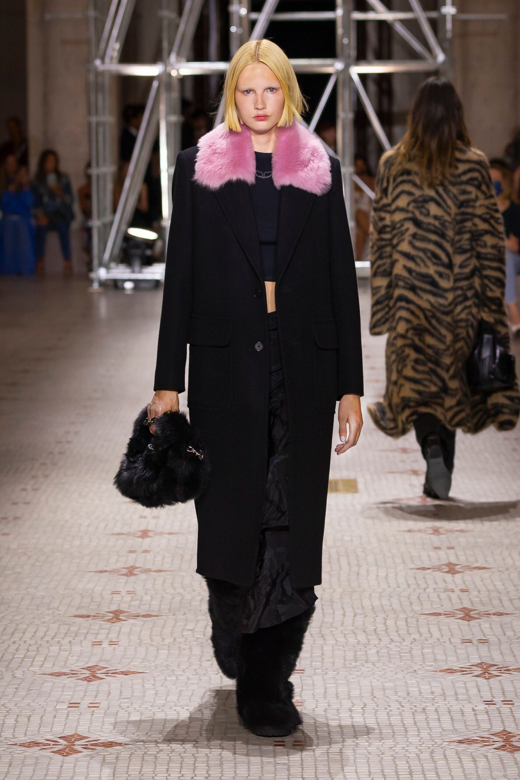 Zadig & Voltaire F/W 22 Look 25