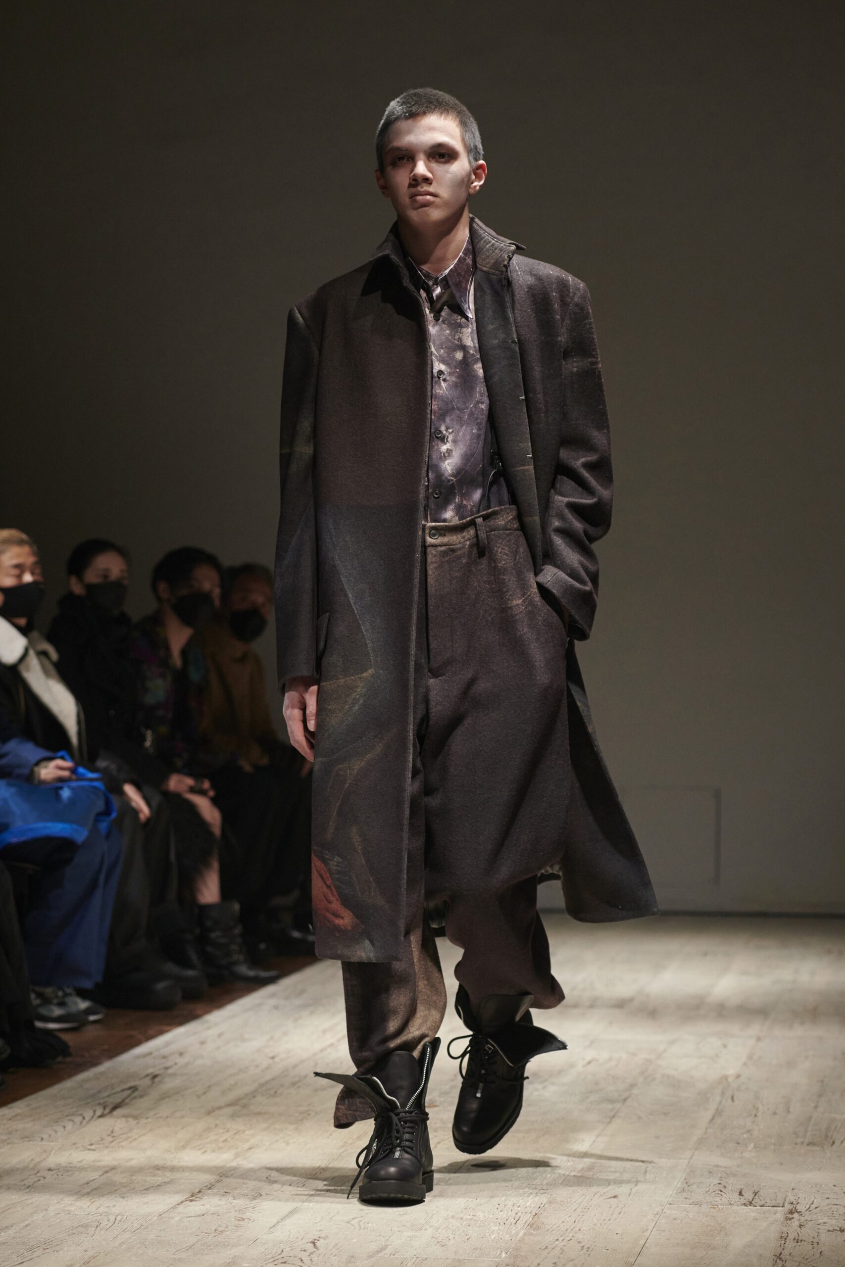 Yohji Yamamoto F/W 22 Menswear Look 26