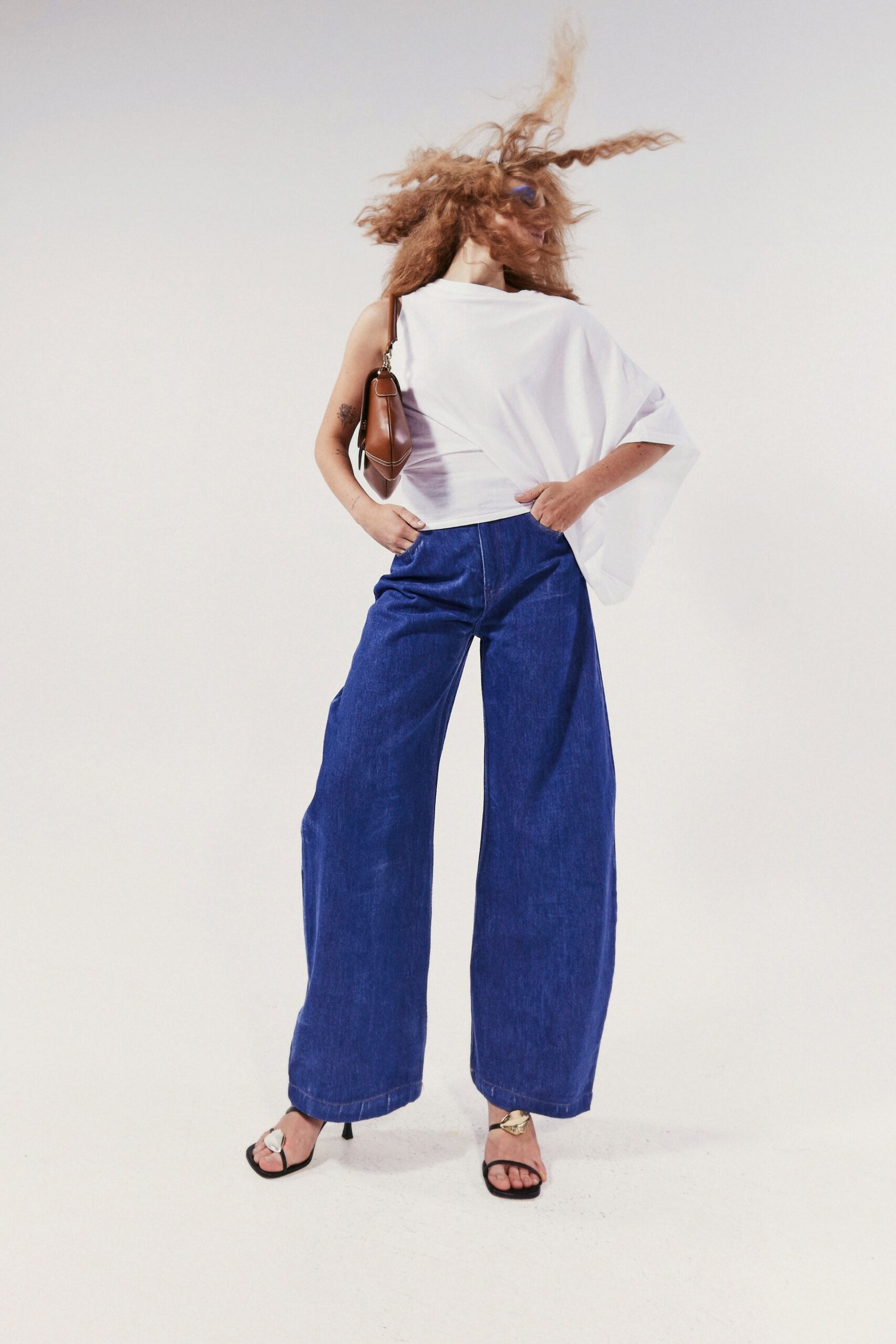 A.W.A.K.E. MODE S/S 24 Look 386